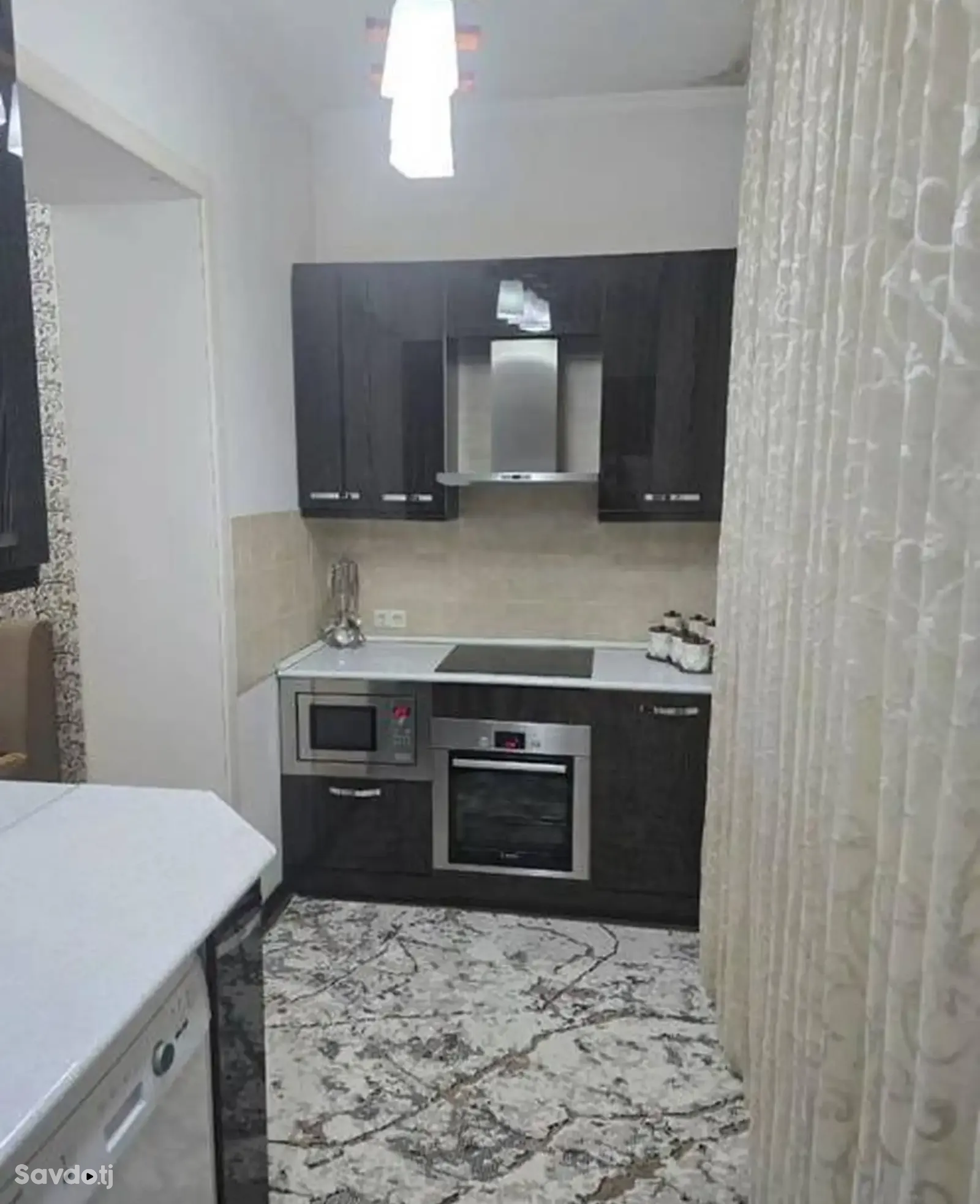 4-комн. квартира, 2 этаж, 120м², Сино