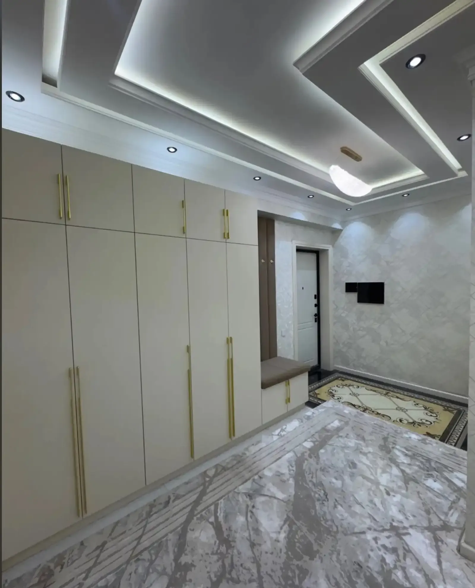 3-комн. квартира, 4 этаж, 128м², сино