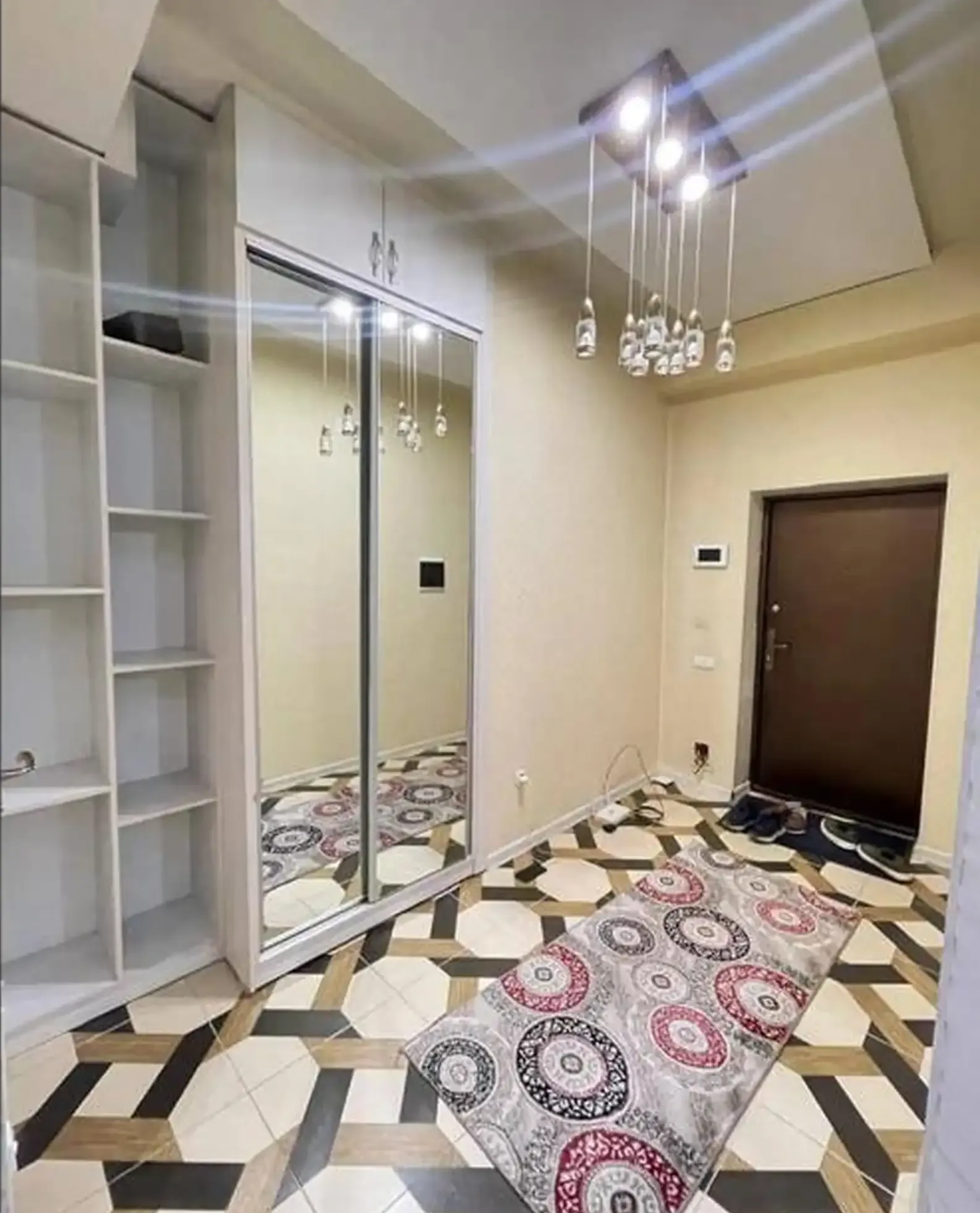 2-комн. квартира, 12 этаж, 76м², И Сомони