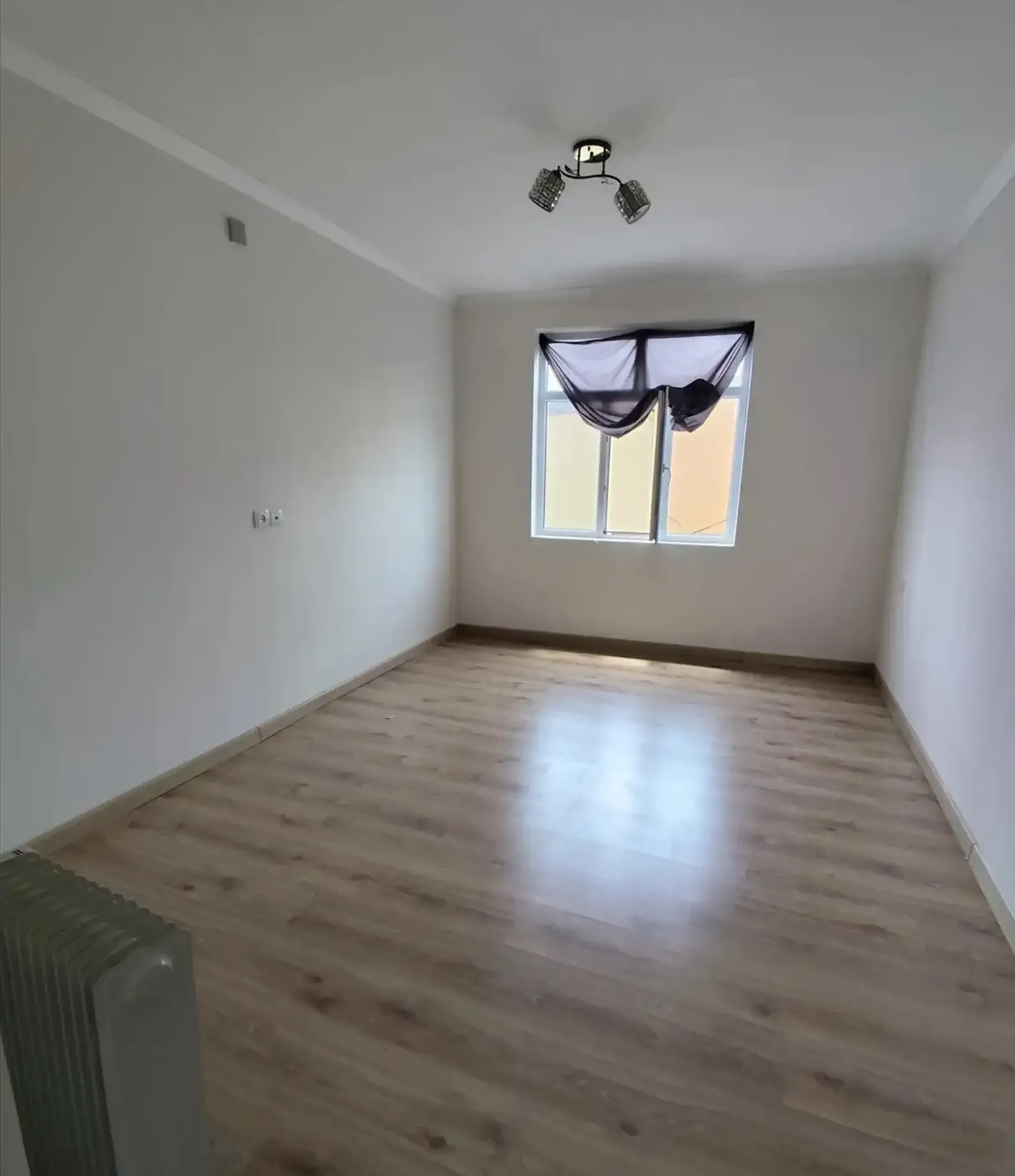 3-комн. квартира, 2 этаж, 90м², шохмансур