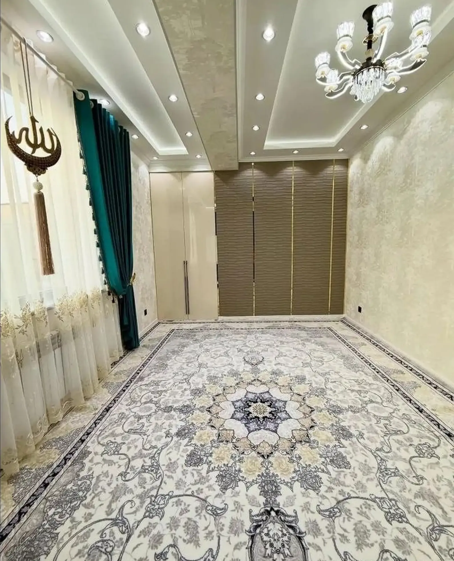 2-комн. квартира, 7 этаж, 79 м², фирдавси