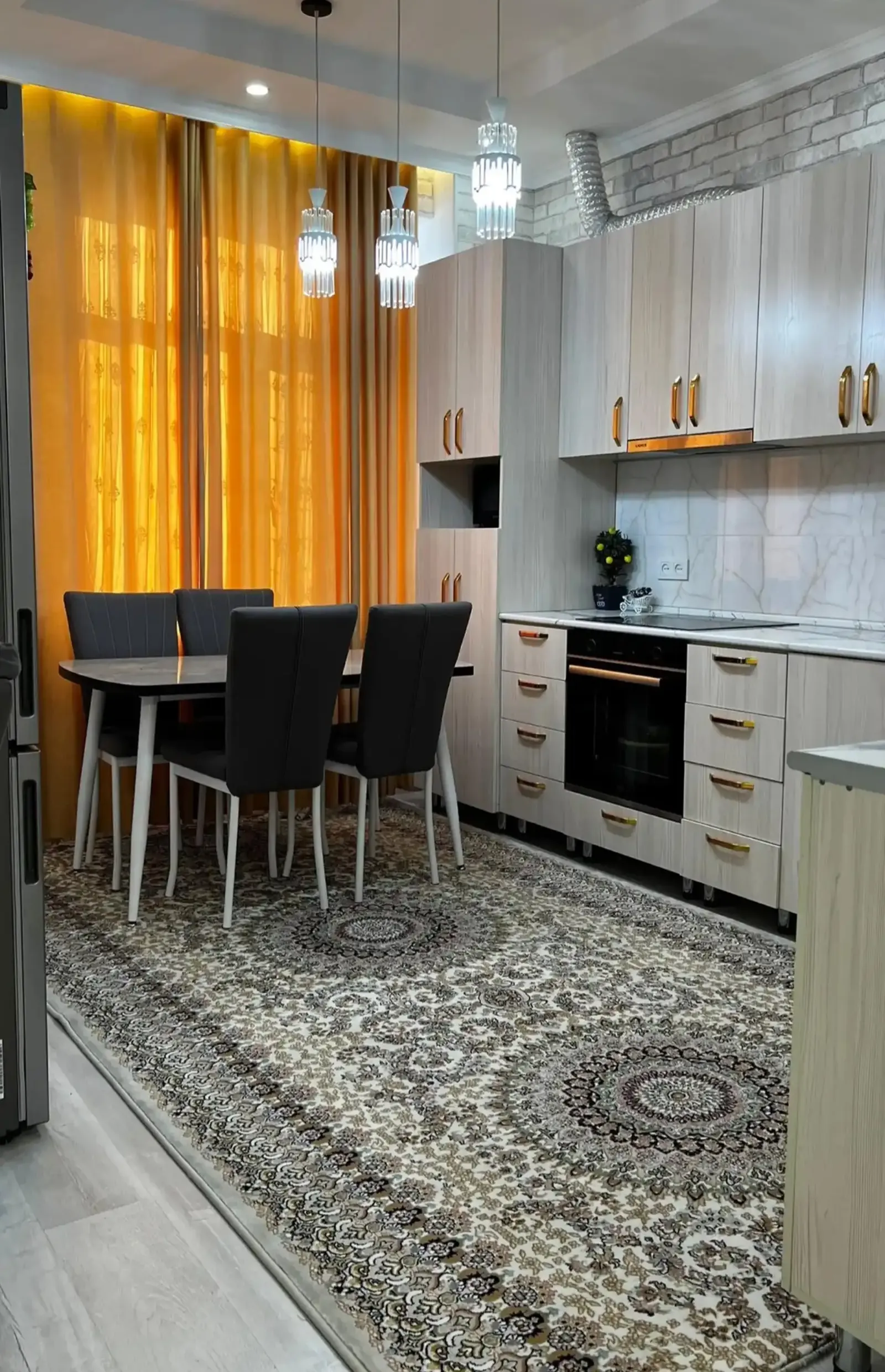 3-комн. квартира, 13 этаж, 65м², шохмансур