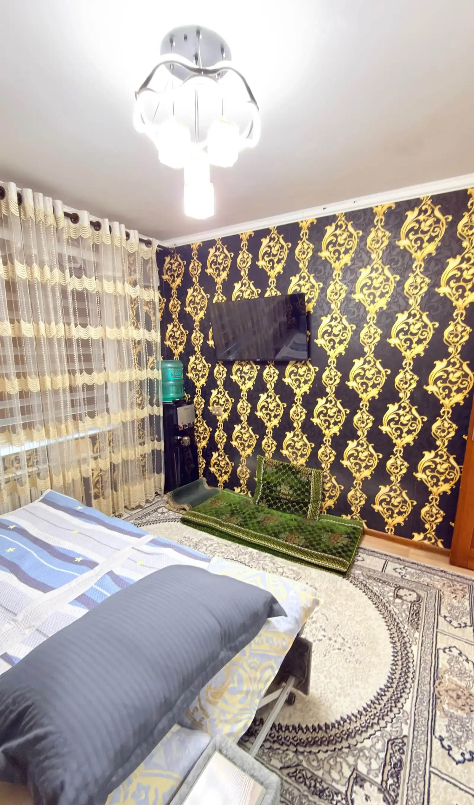5-к квартира, 4 этаж, 96 м², 102 мкр, супермаркет Пайкар