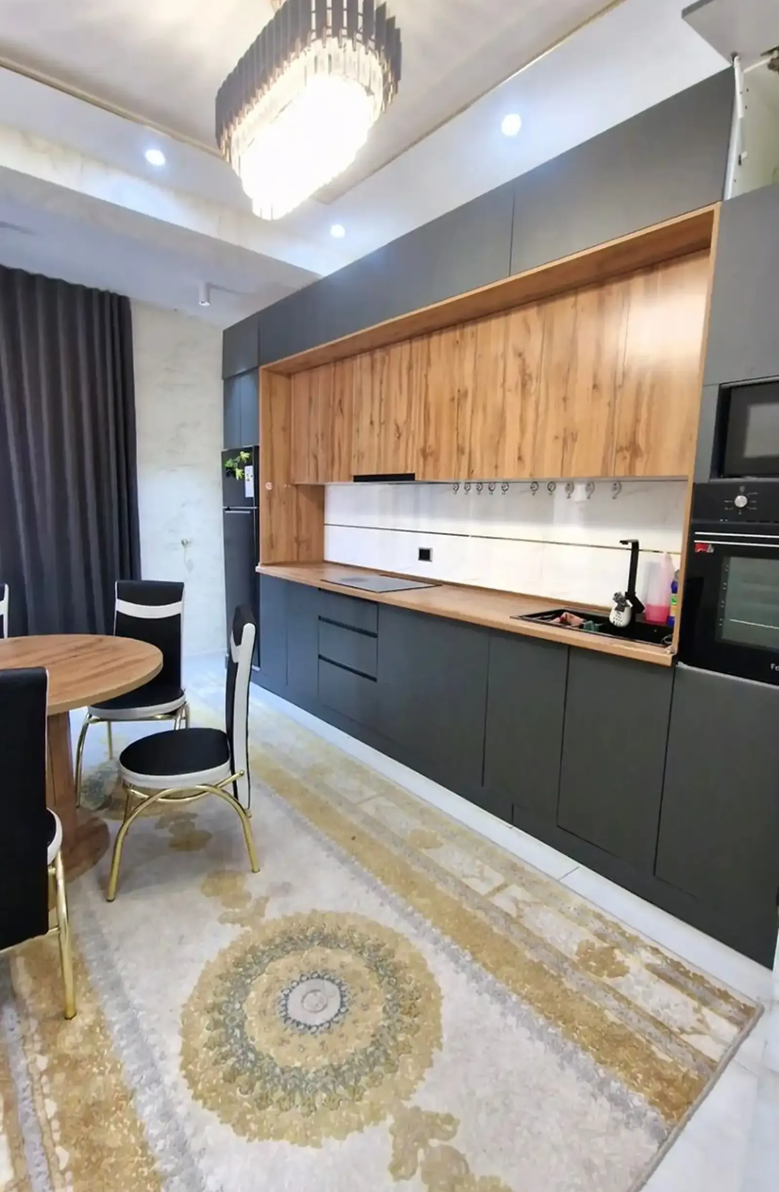 3-комн. квартира, 12 этаж, 108м², Сино 112 мкр