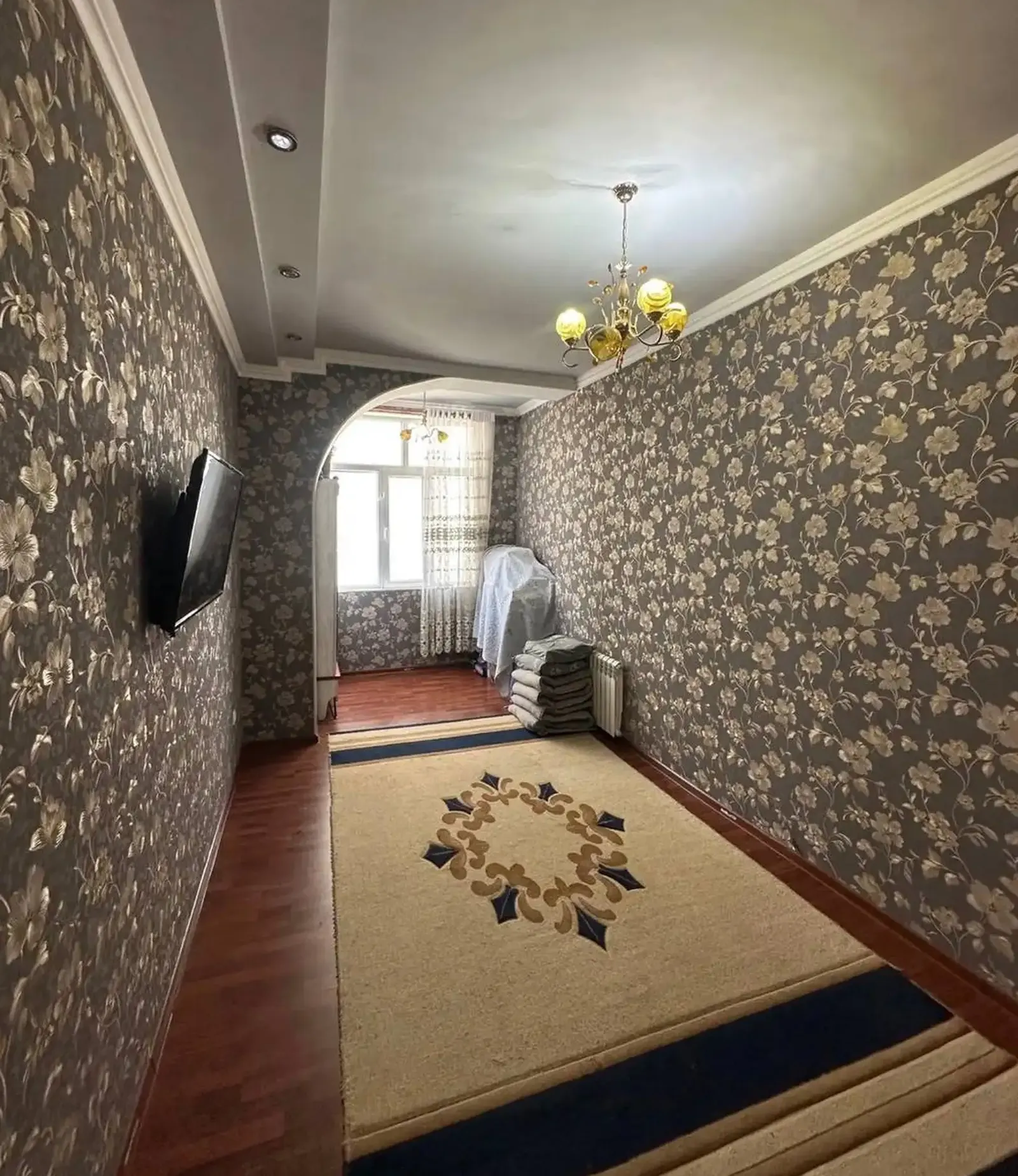 3-комн. квартира, 5 этаж, 93 м², Фирдавси, Цирк