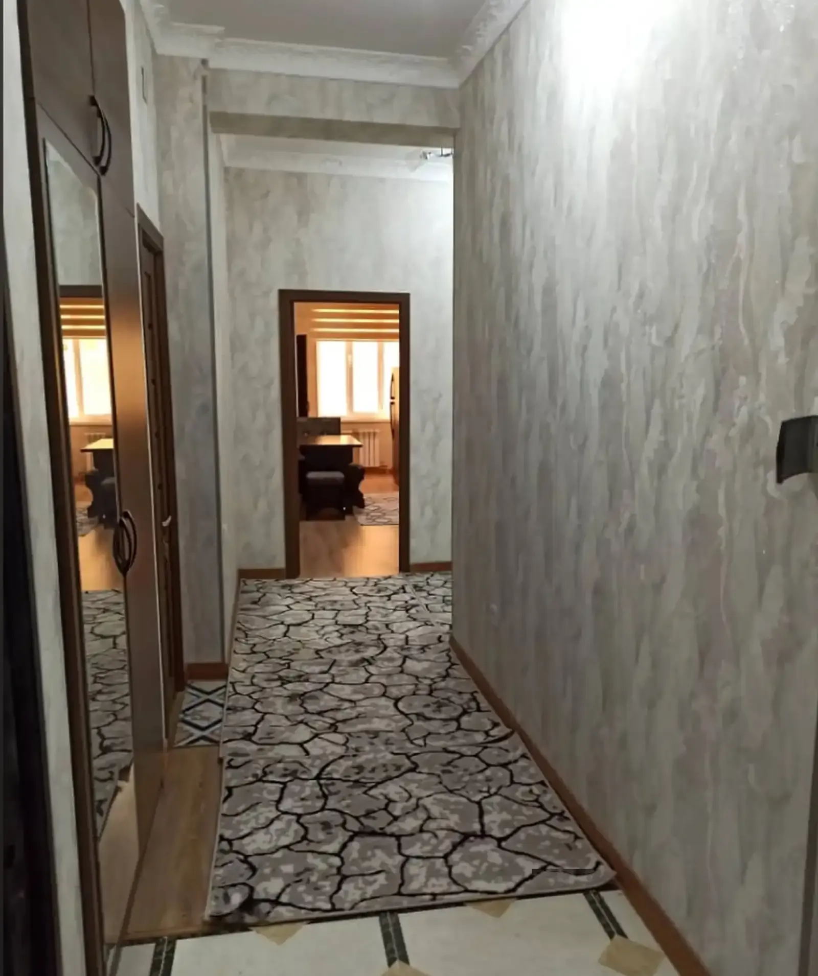 2-комн. квартира, 6 этаж, 63м², сино