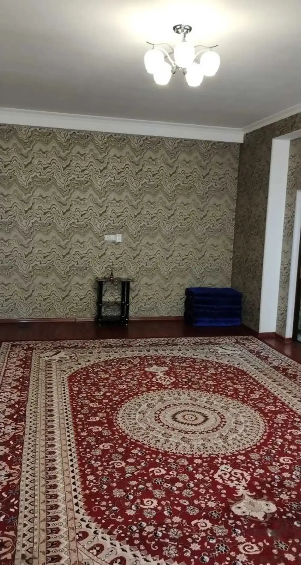 3-комн. квартира, 4 этаж, 130м², Шохмансур