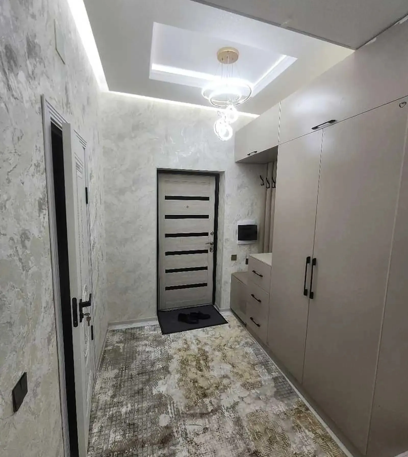 2-комн. квартира, 2 этаж, 90м², И.Сомони