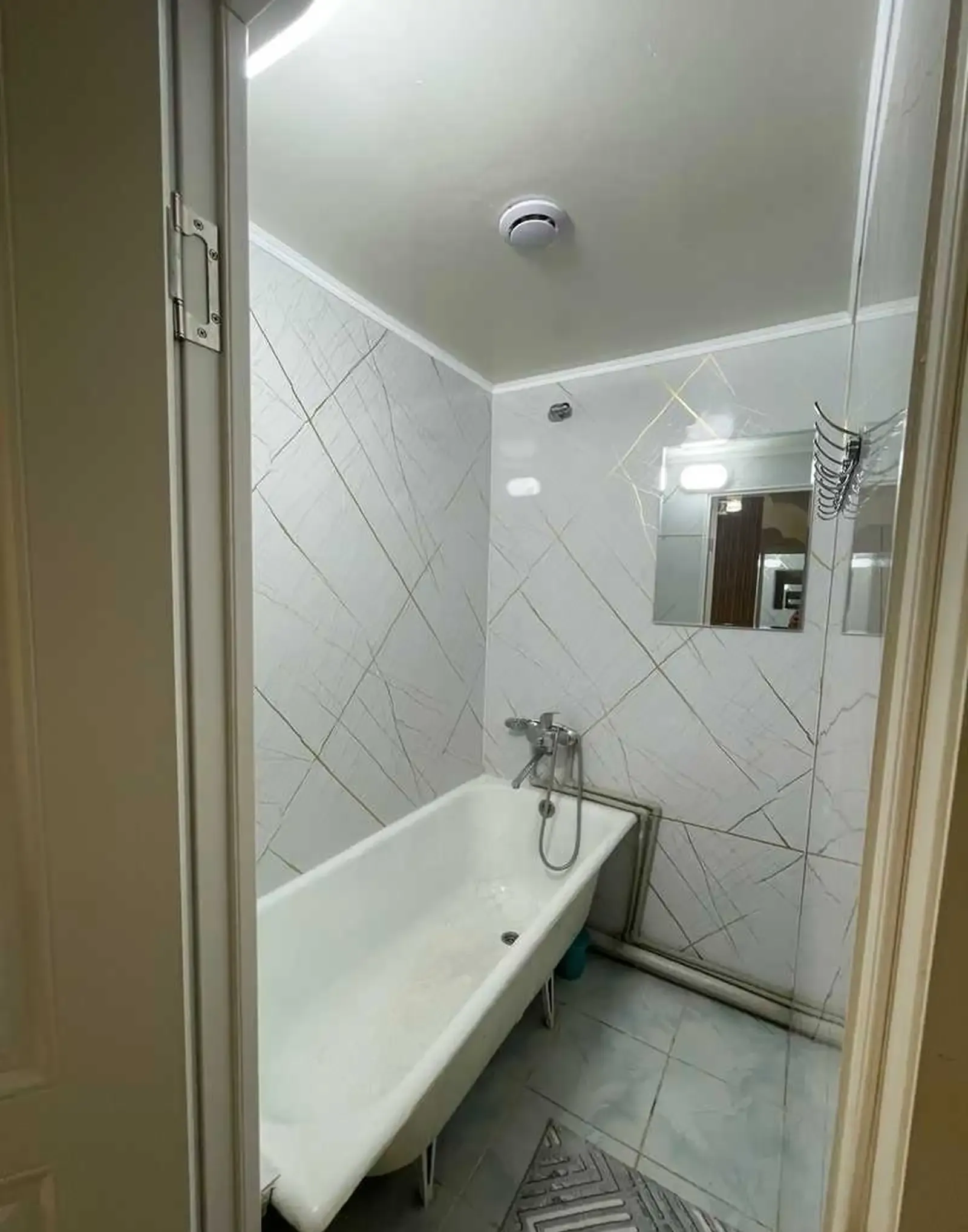 2-комн. квартира, 5 этаж, 68м², Фирдавси