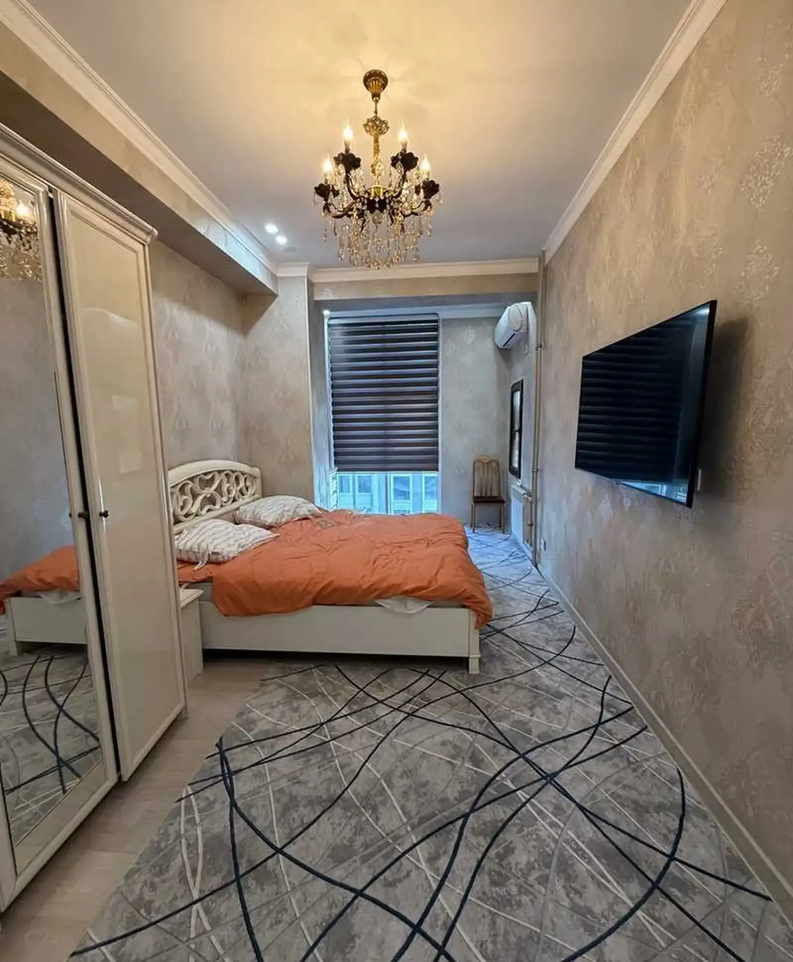 2-комн. квартира, 9 этаж, 80м², Ёқут 2000,доми Зирбак