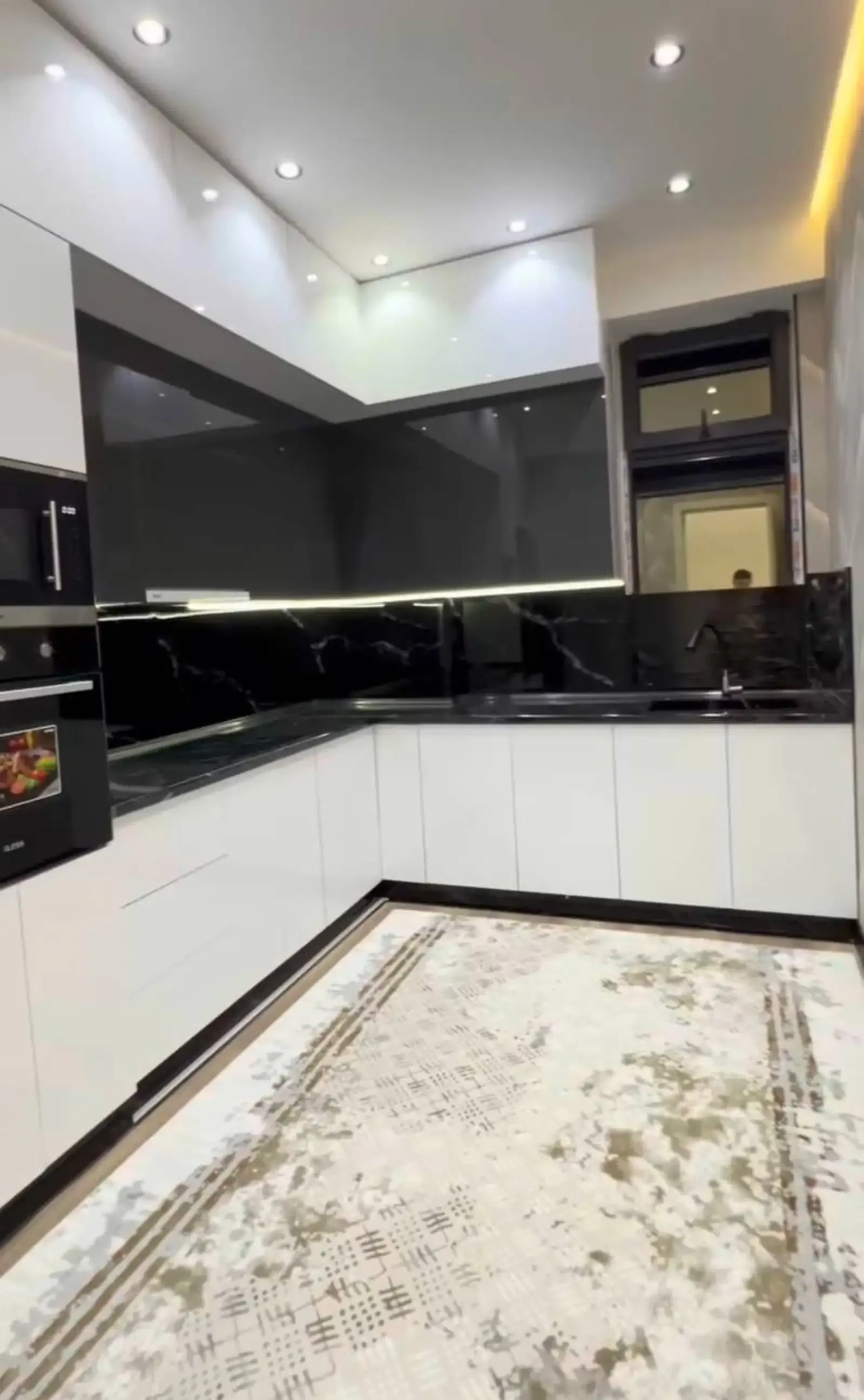 3-комн. квартира, 8 этаж, 88 м², Фирдавси
