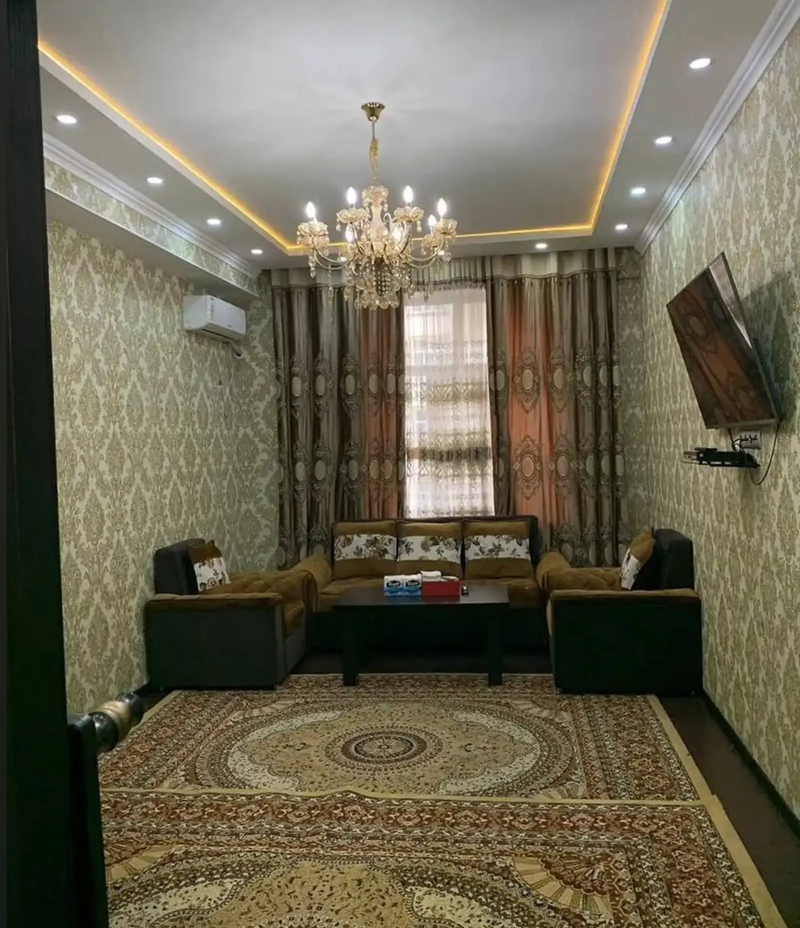 3-комн. квартира, 4 этаж, 100м², Сино