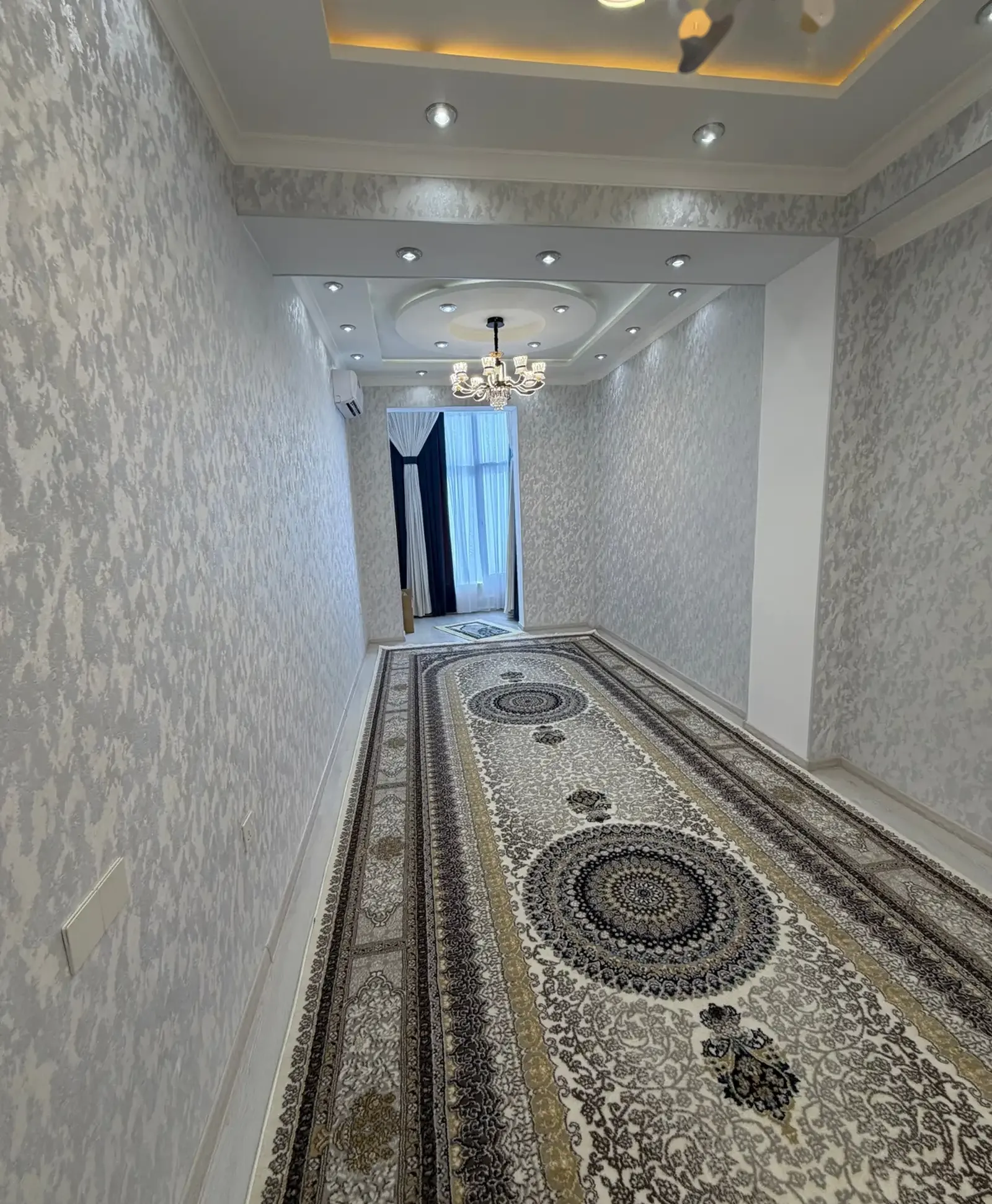 2-комн. квартира, 11 этаж, 80м², сино