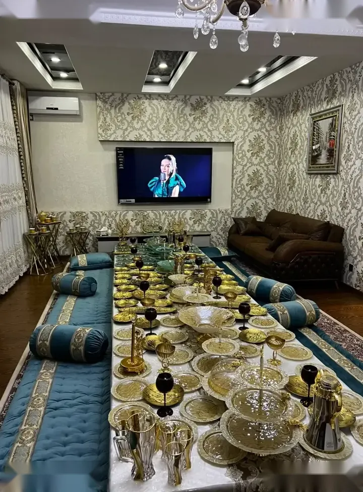 2-этажный, 8 комнатный дом, Фирдавси