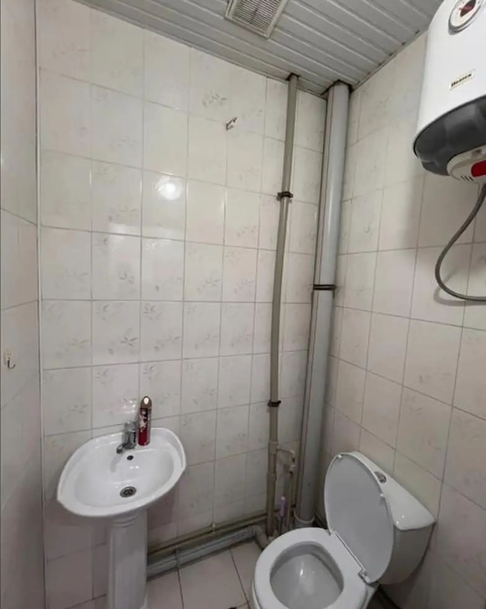 3-комн. квартира, 2 этаж, 98м², И Сомони