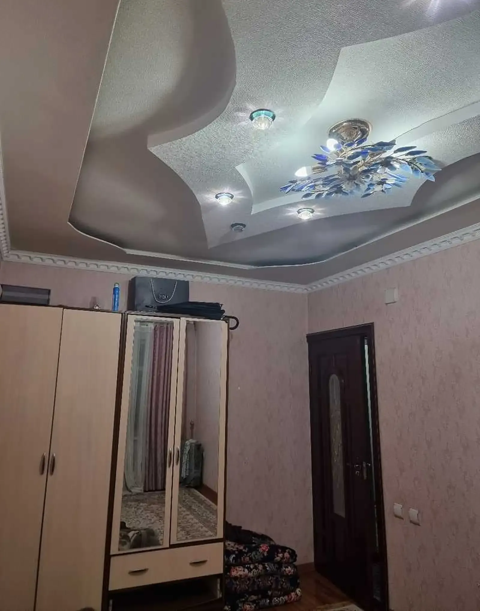 3-комн. квартира, 2 этаж, 65м², Шоҳмансур