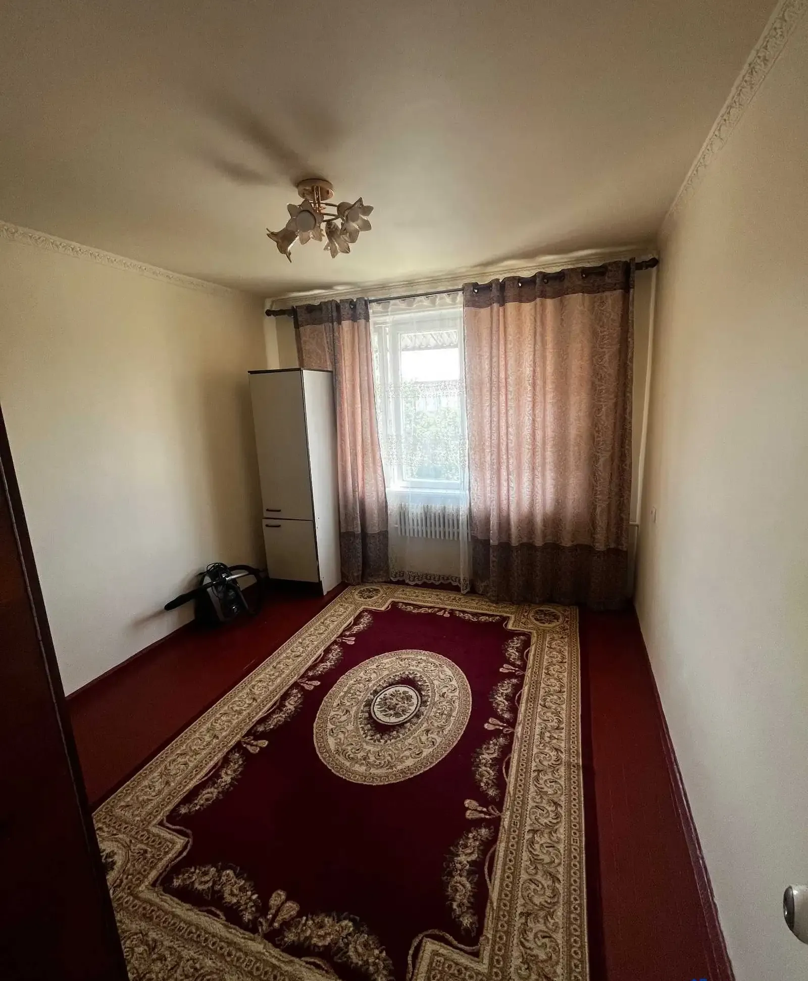 4-комн. квартира, 4 этаж, 83 м², Фирдавси