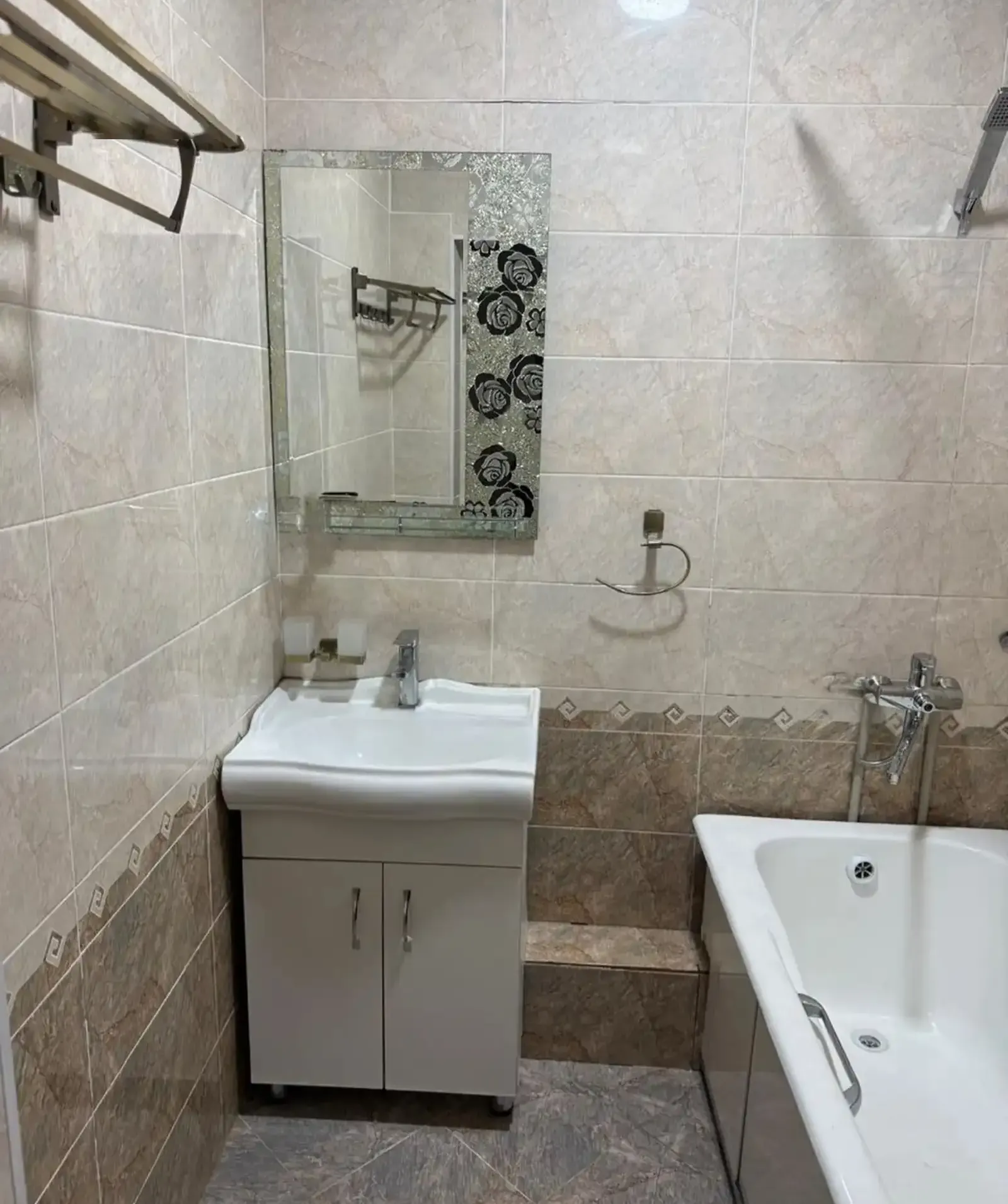 2-комн. квартира, 7 этаж, 70м², сино