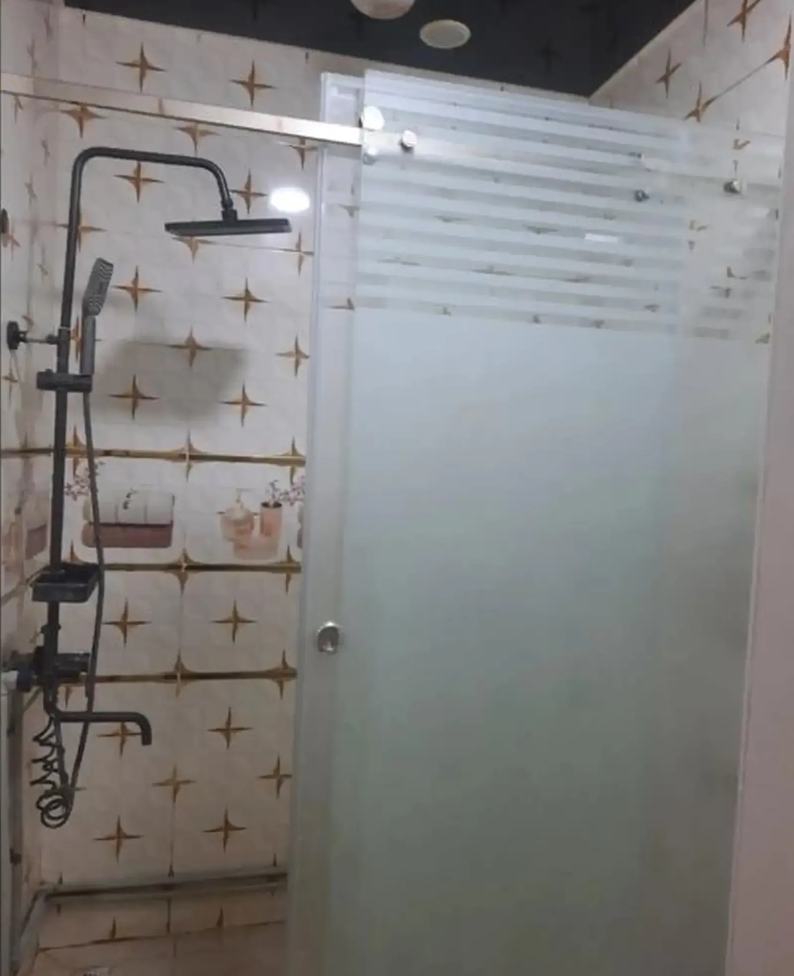 3-комн. квартира, 2 этаж, 80м², Фирдавси