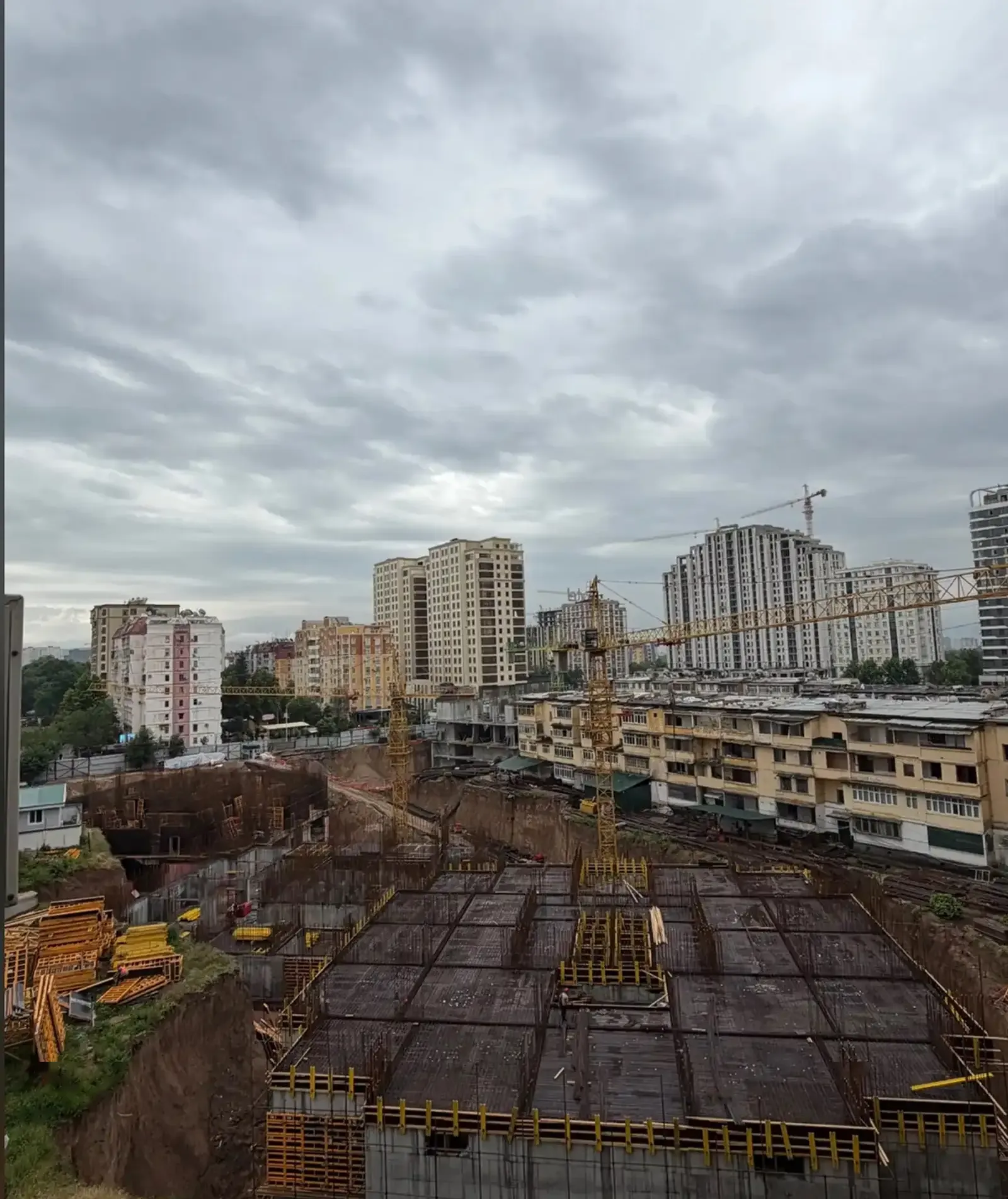 3-комн. квартира, 5 этаж, 82м², сино