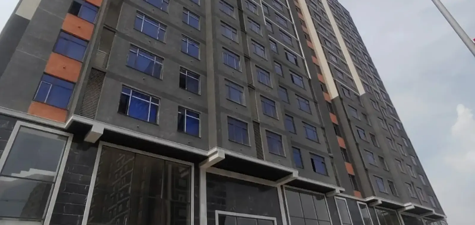 3-комн. квартира, 6 этаж, 100 м², Cомони