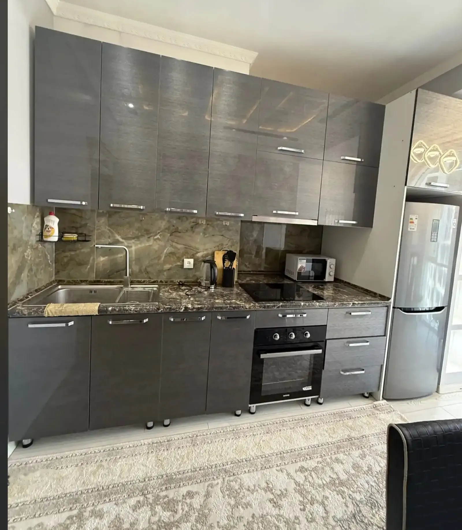 2-комн. квартира, 14 этаж, 72м², Шохмансур