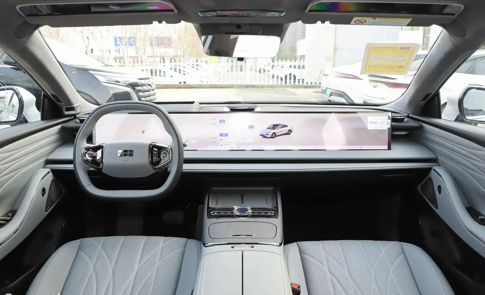 Geely Galaxy E8, 2025