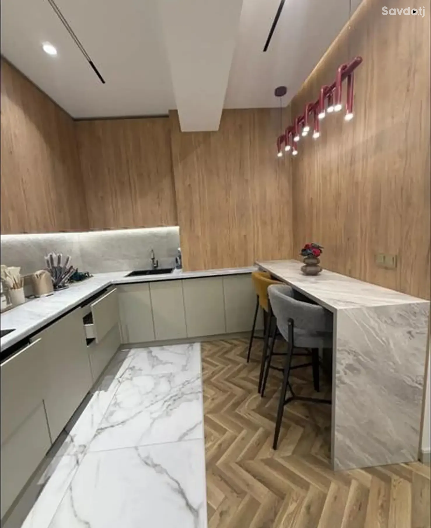 3-комн. квартира, 11 этаж, 120м², Шохмансур