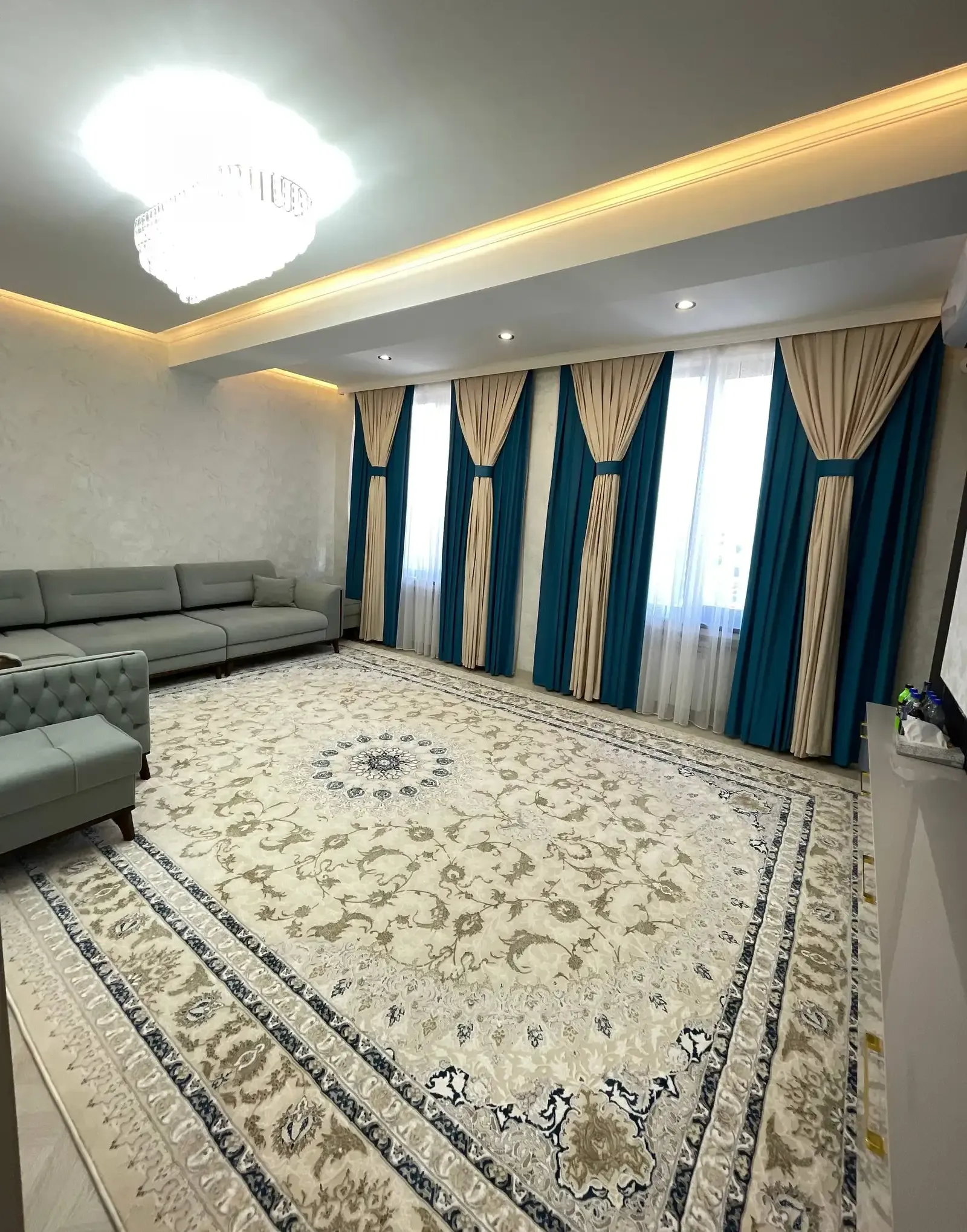 2-комн. квартира, 11 этаж, 71 м², Шохмансур Аэропорт