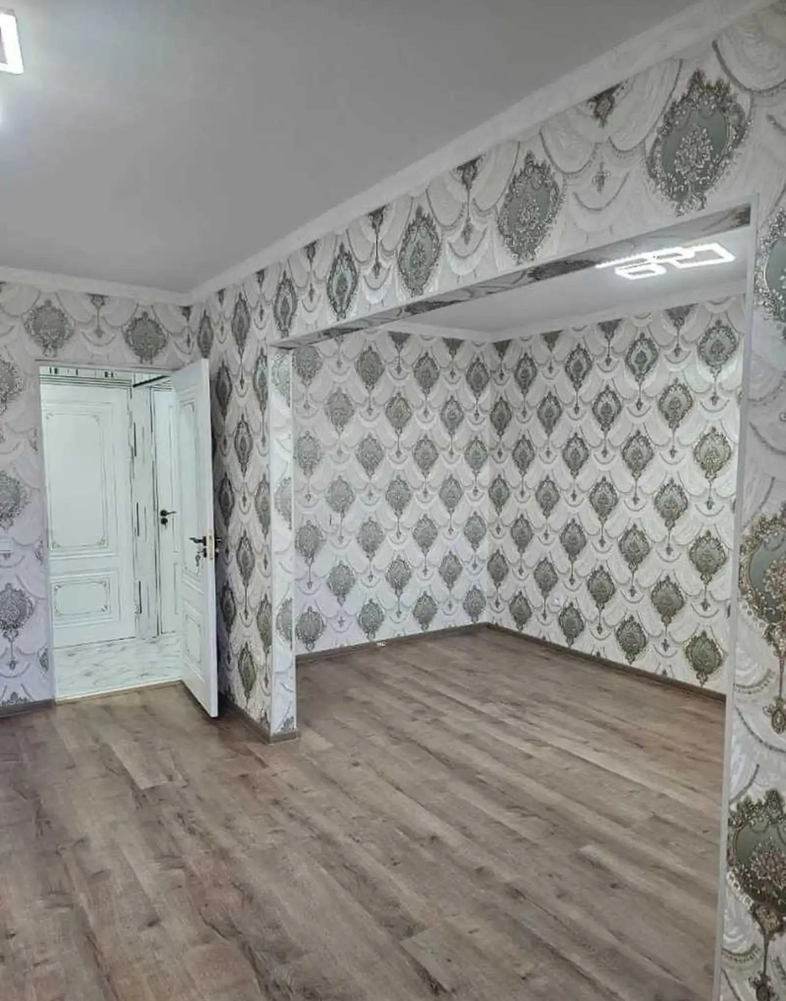 3-комн. квартира, 5 этаж, 105м², Сино