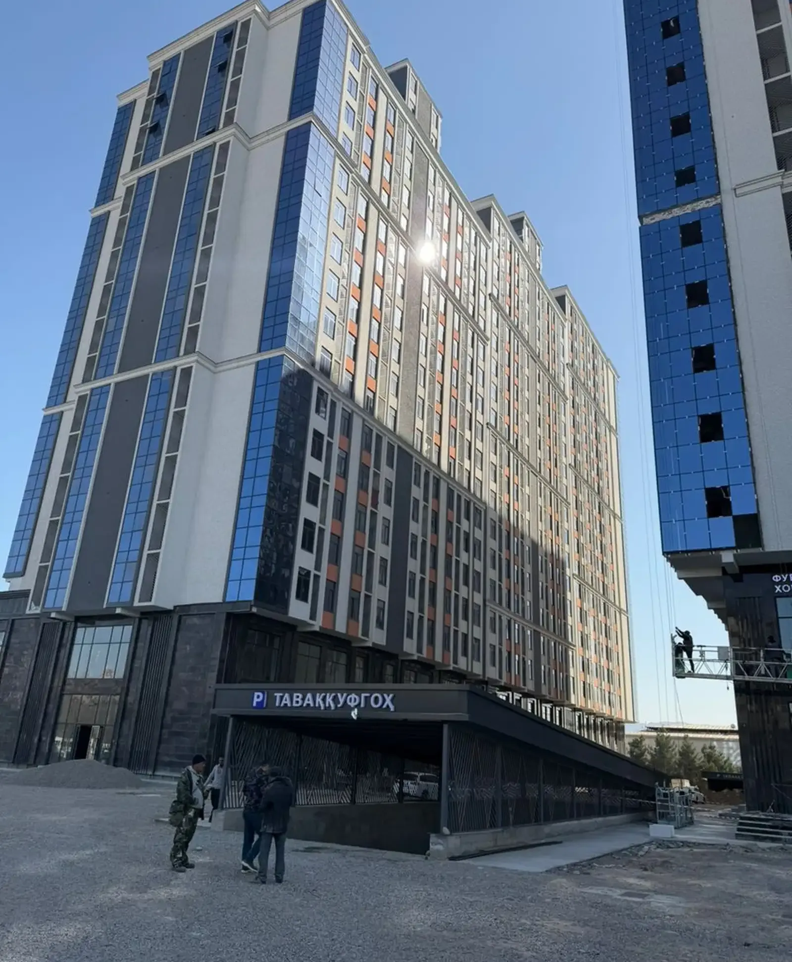 3-комн. квартира, 13 этаж, 122 м², фирдавси