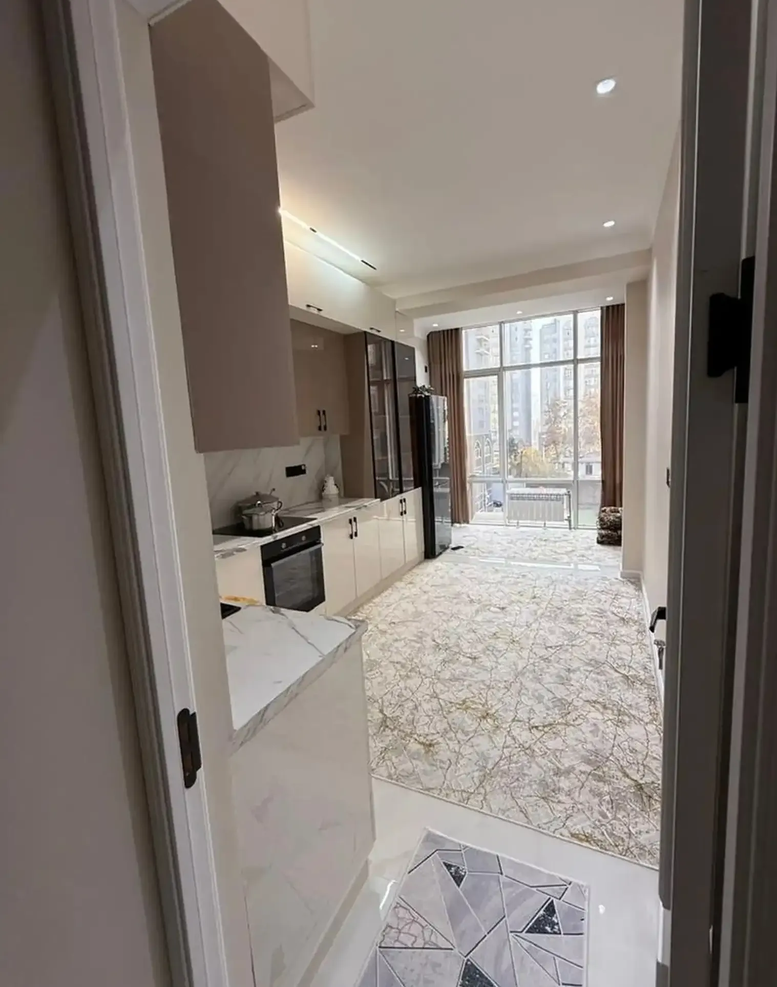 2-к квартира, 3 этаж, 80 м², Шохмансур