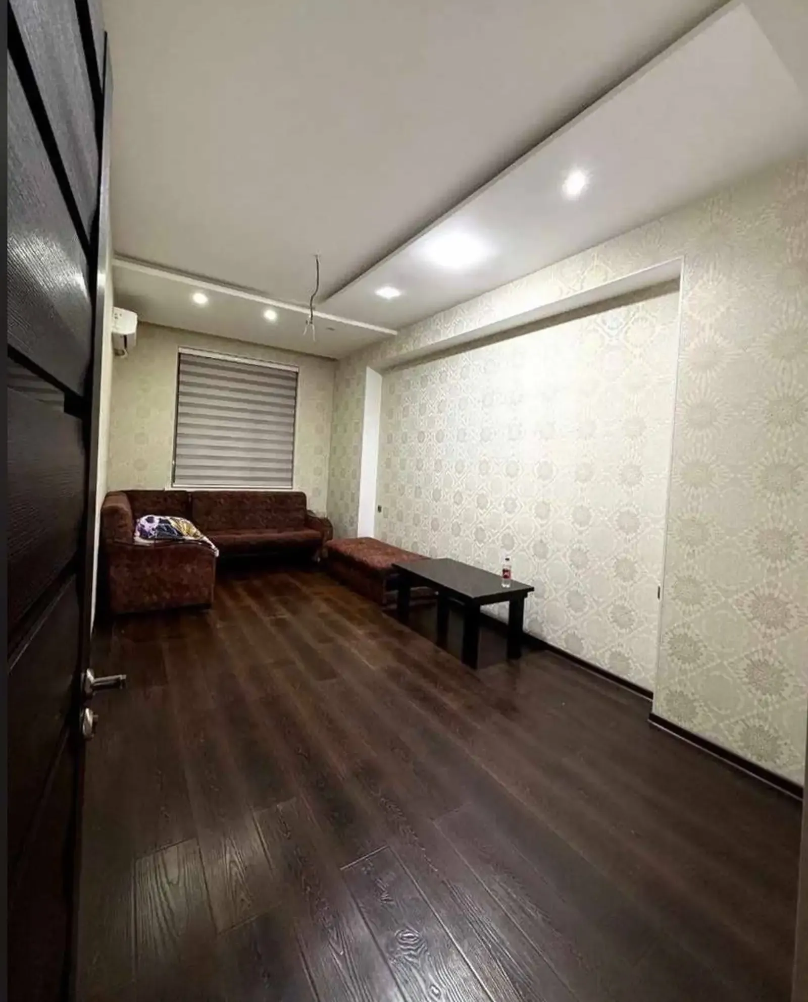4-комн. квартира, 2 этаж, 100м², Сино