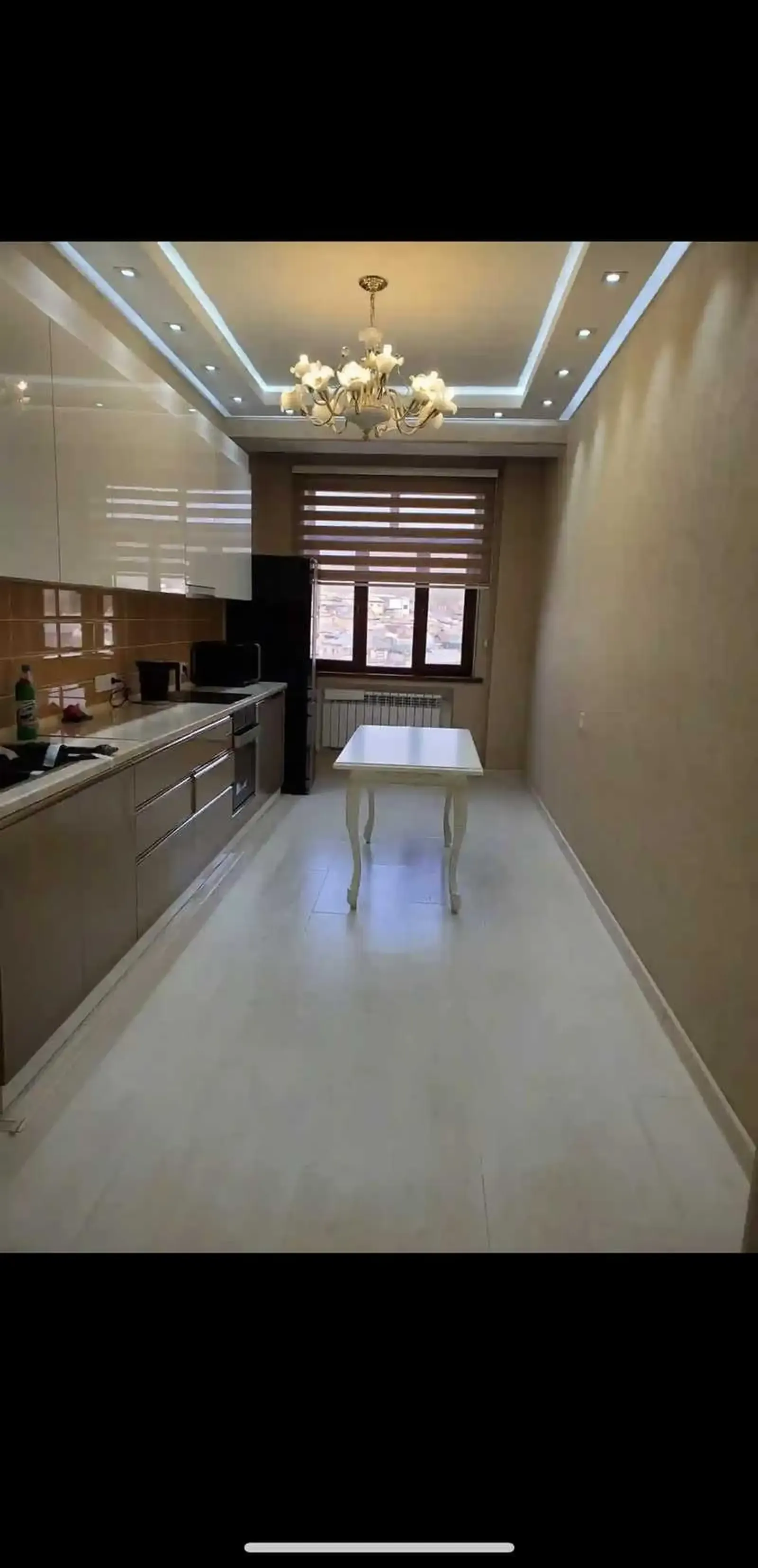 3-комн. квартира, 6 этаж, 90м², Бозори Меҳргон