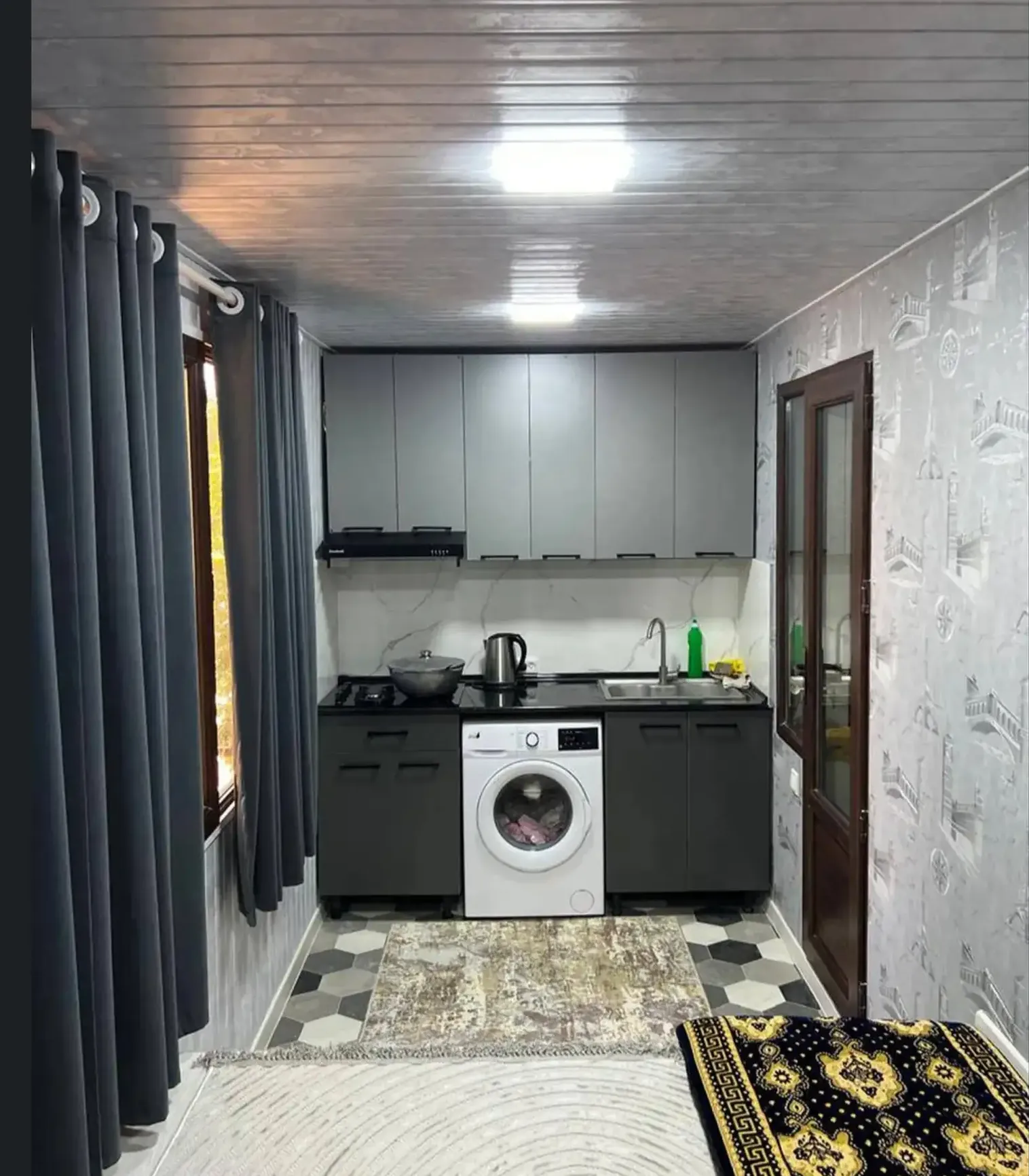 2-комн. квартира, 3 этаж, 53м², Фирдавси