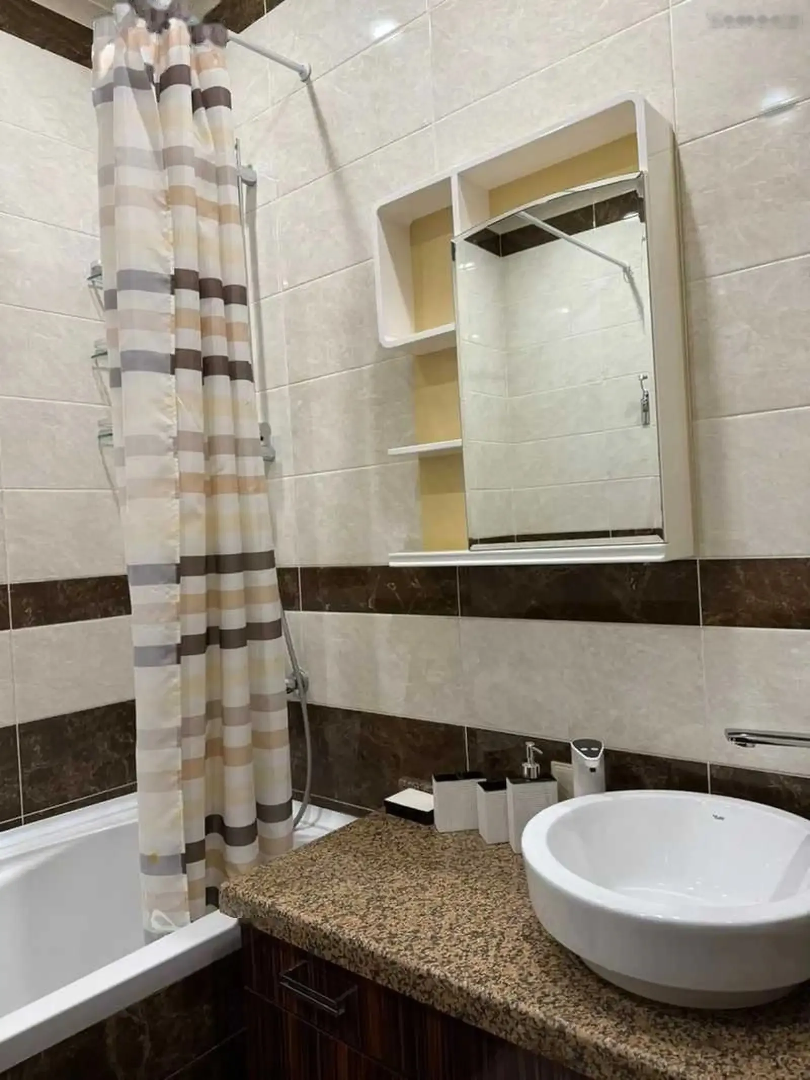 4-к квартира, 5 этаж, 115 м², Сомони