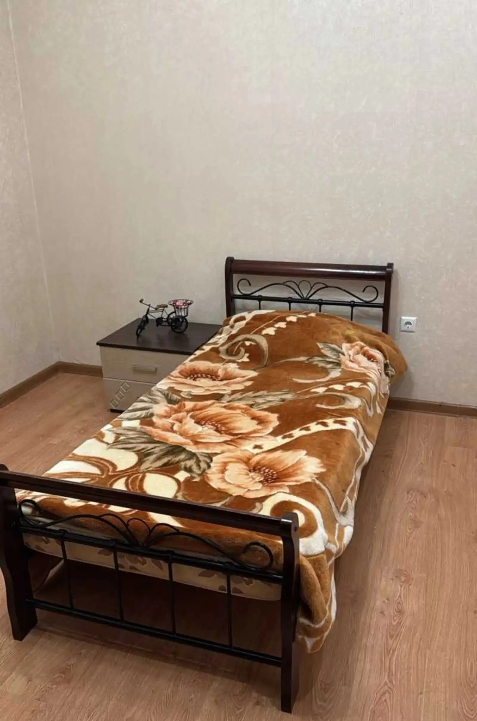3-комн. квартира, 11 этаж, 80м², И.Сомони