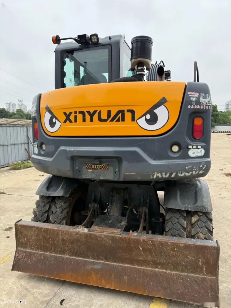 Экскаватор XINYUAN 70