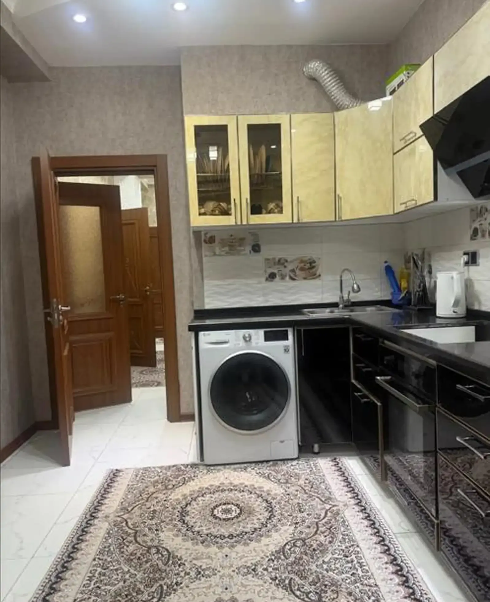 3-комн. квартира, 10 этаж, 68м², Сино