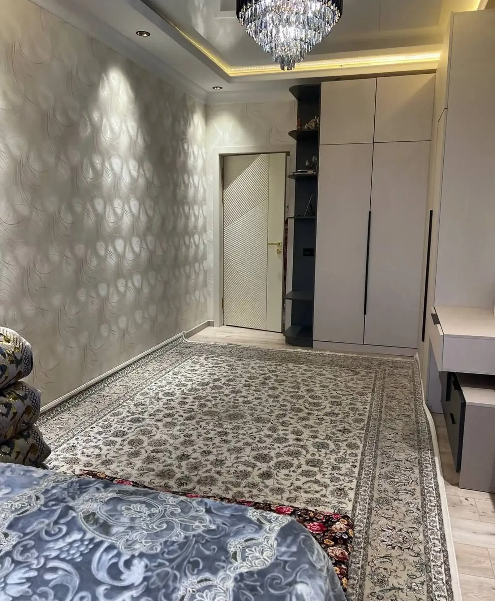 2-комн. квартира, 11 этаж, 77 м²,  65 мкр