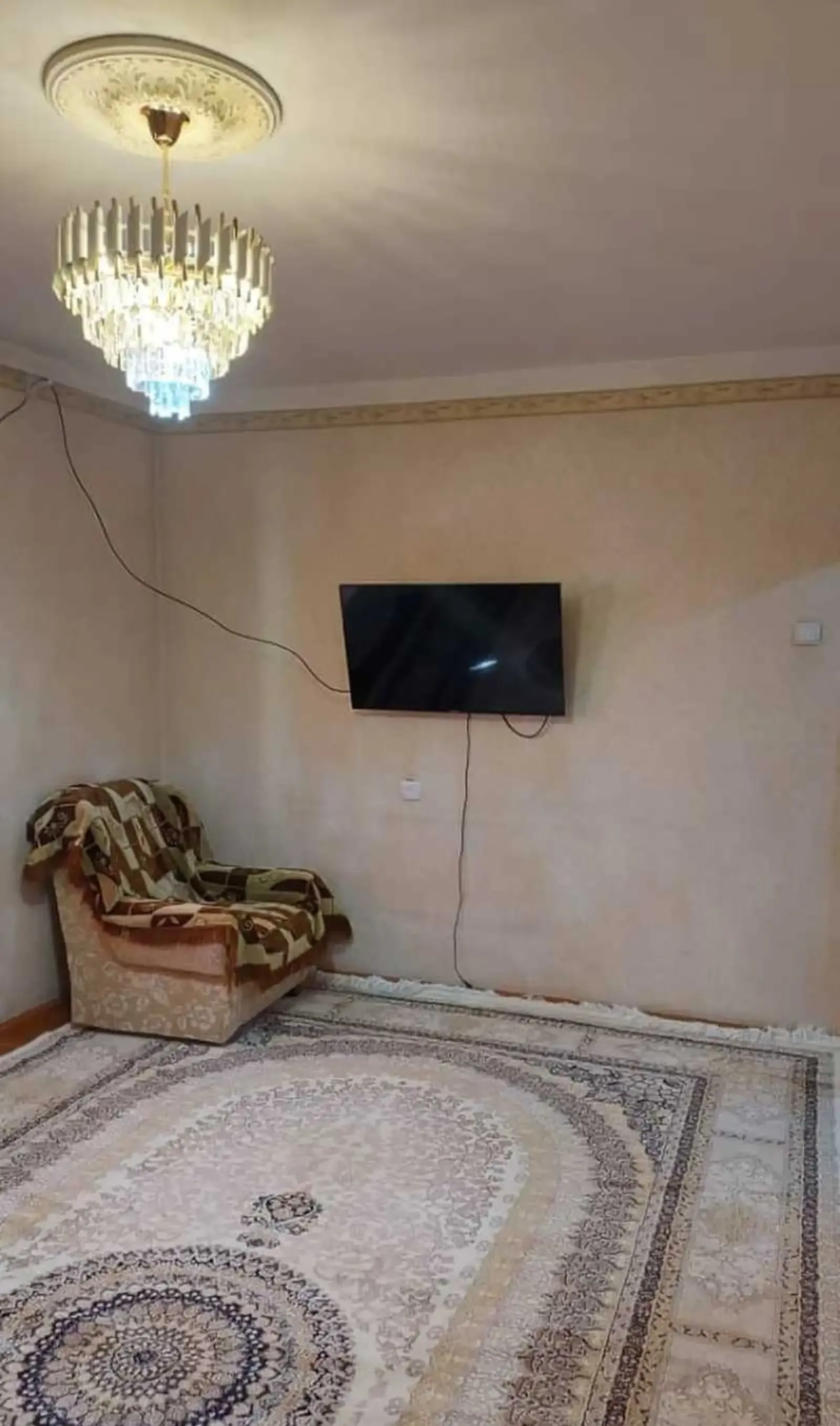 2-комн. квартира, 2 этаж, 75м², И. Сомони, пушти донишгои Славянский