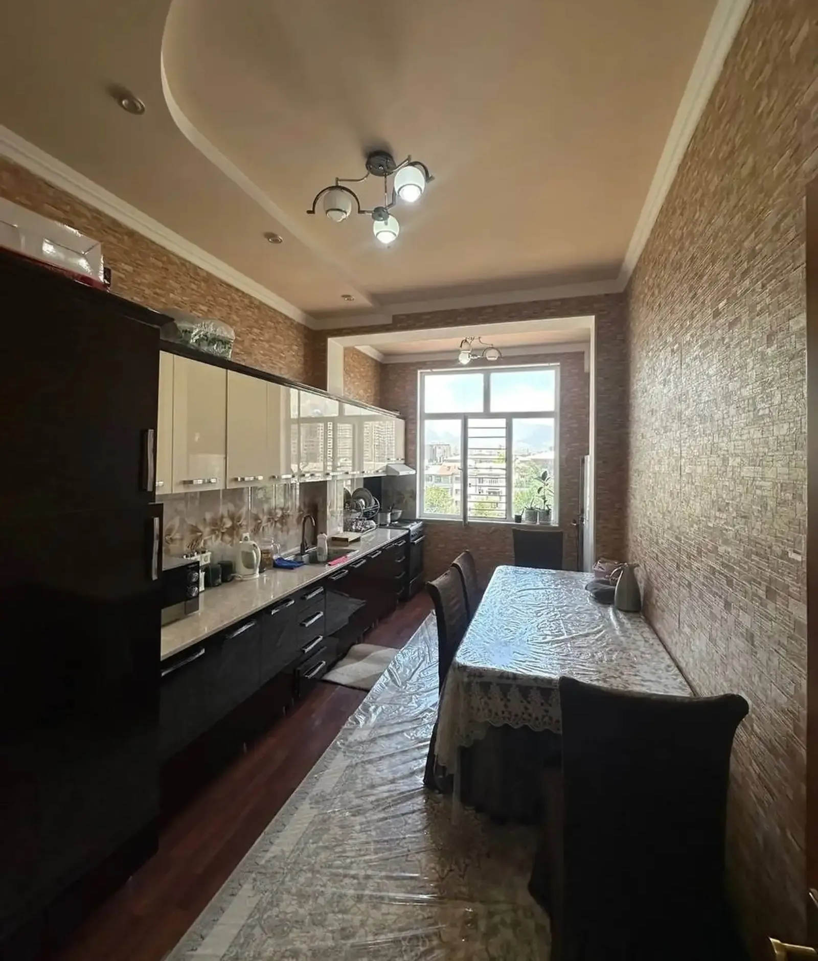 3-комн. квартира, 5 этаж, 93 м², Чорохаи Гулистон
