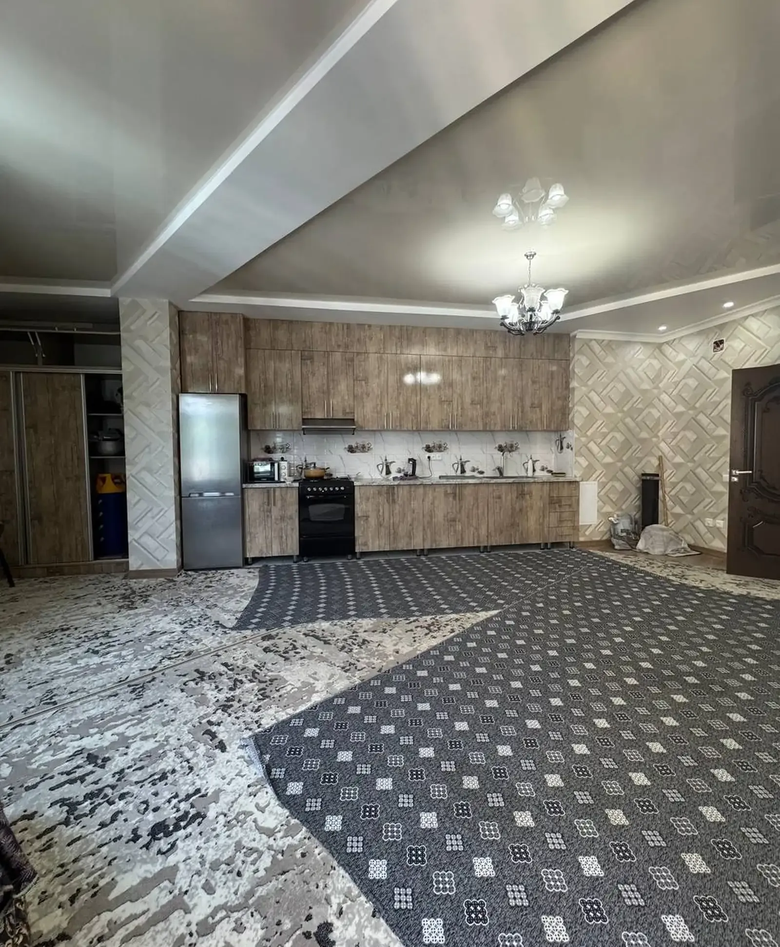 3-комн. квартира, 9 этаж, 121 м², Ваданасос