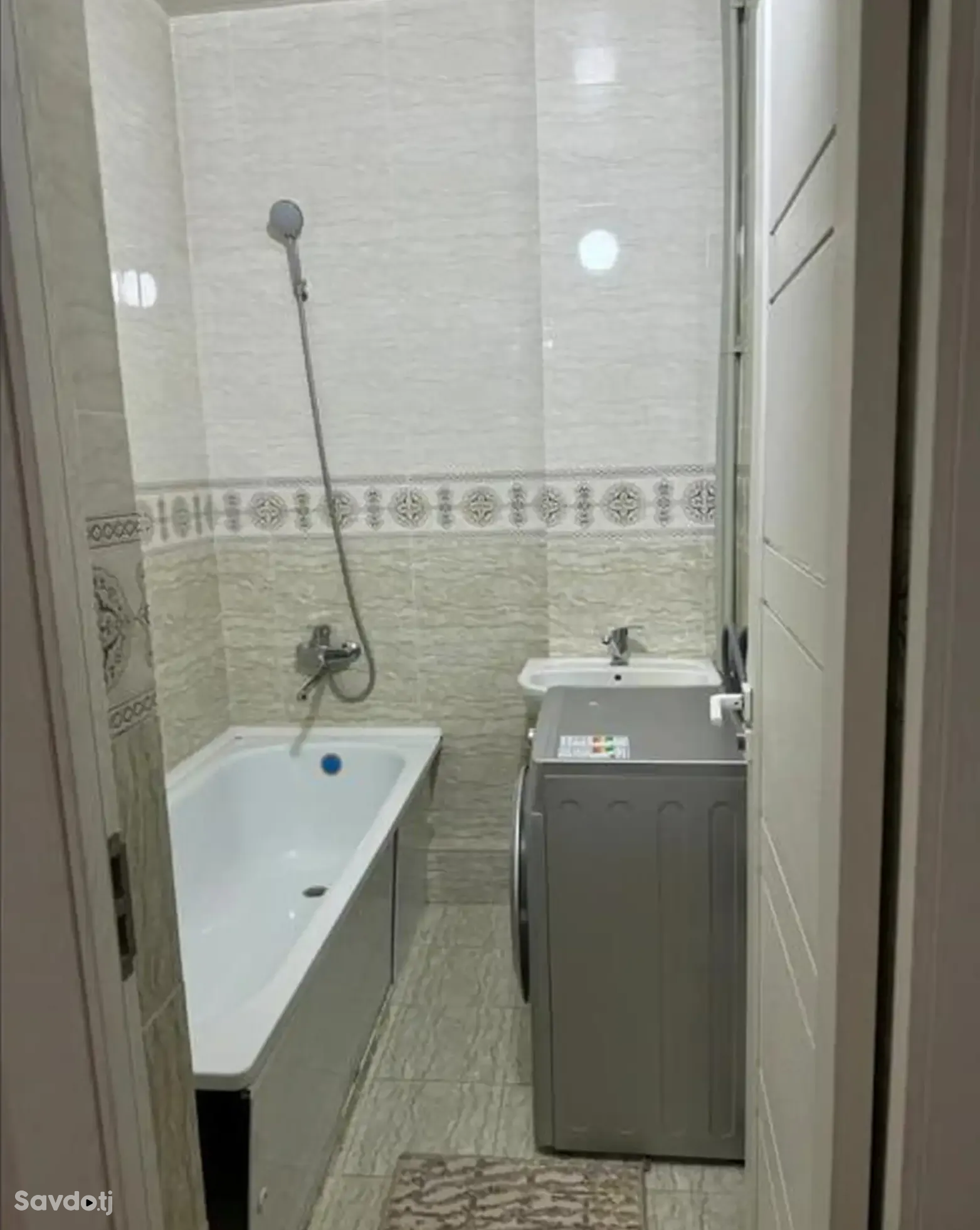 3-комн. квартира, 4 этаж, 100м², Сино