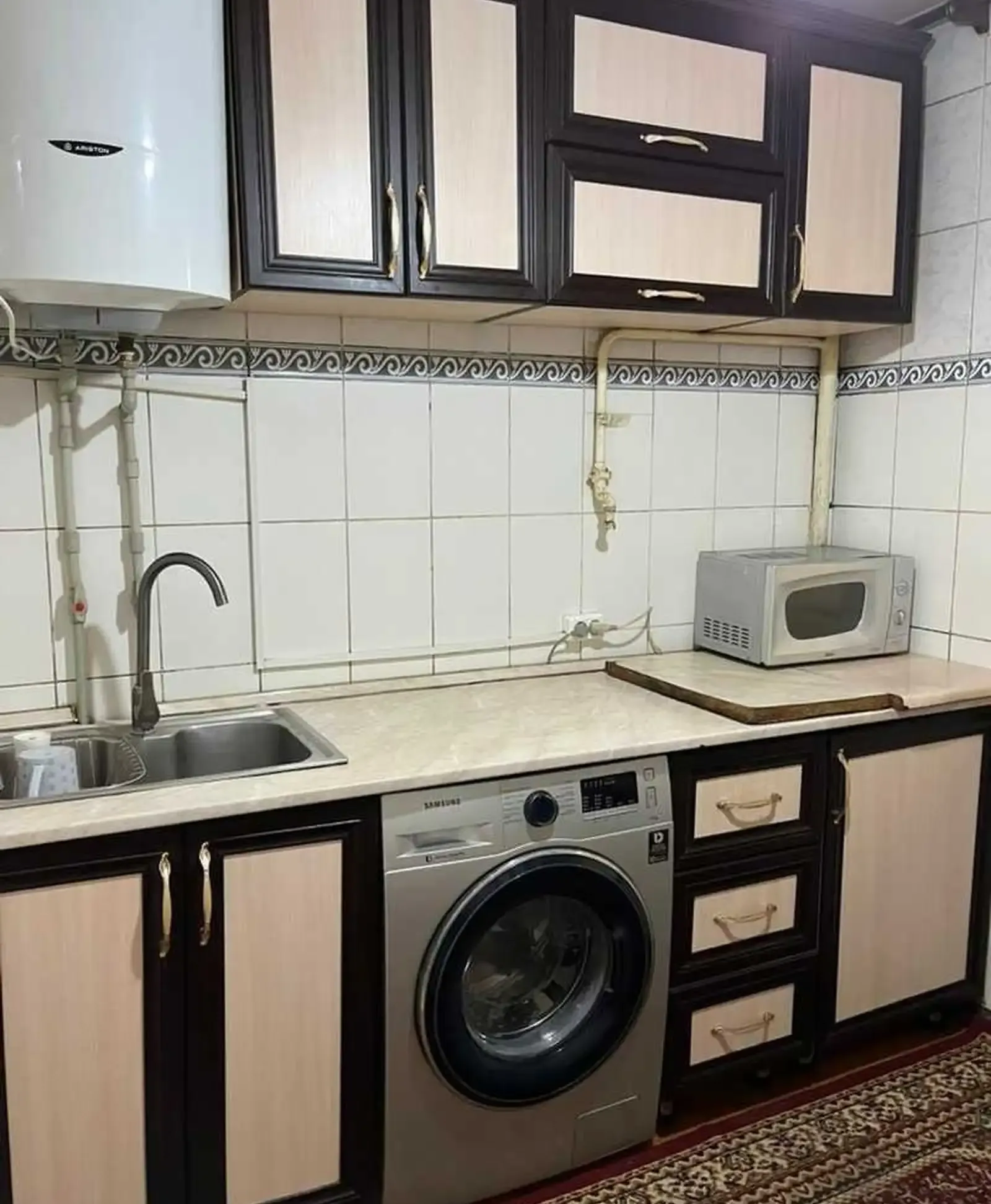 2-комн. квартира, 1 этаж, 80м², Борбат 78