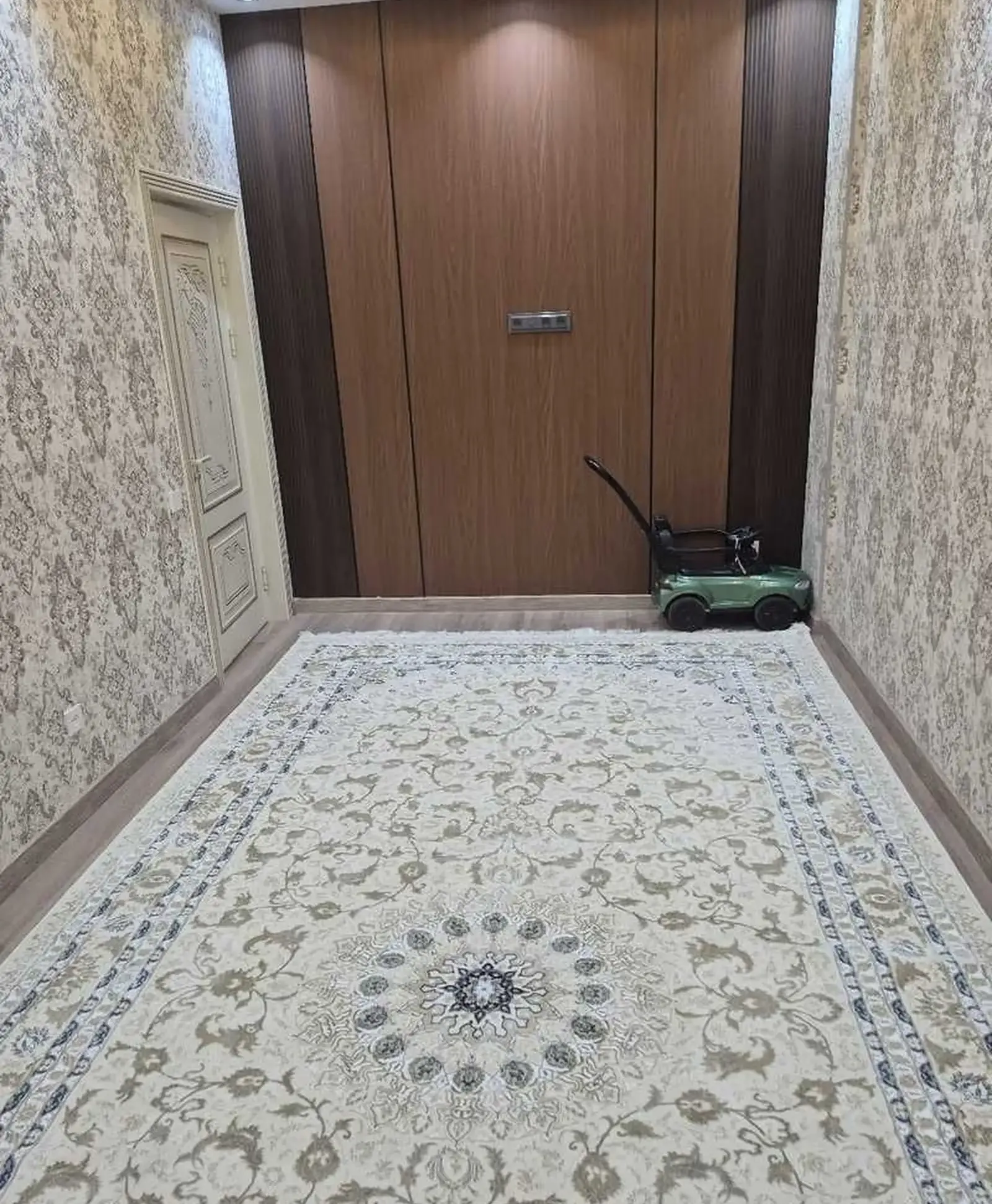 2-комн. квартира, 10 этаж, 65м², Профсоюз