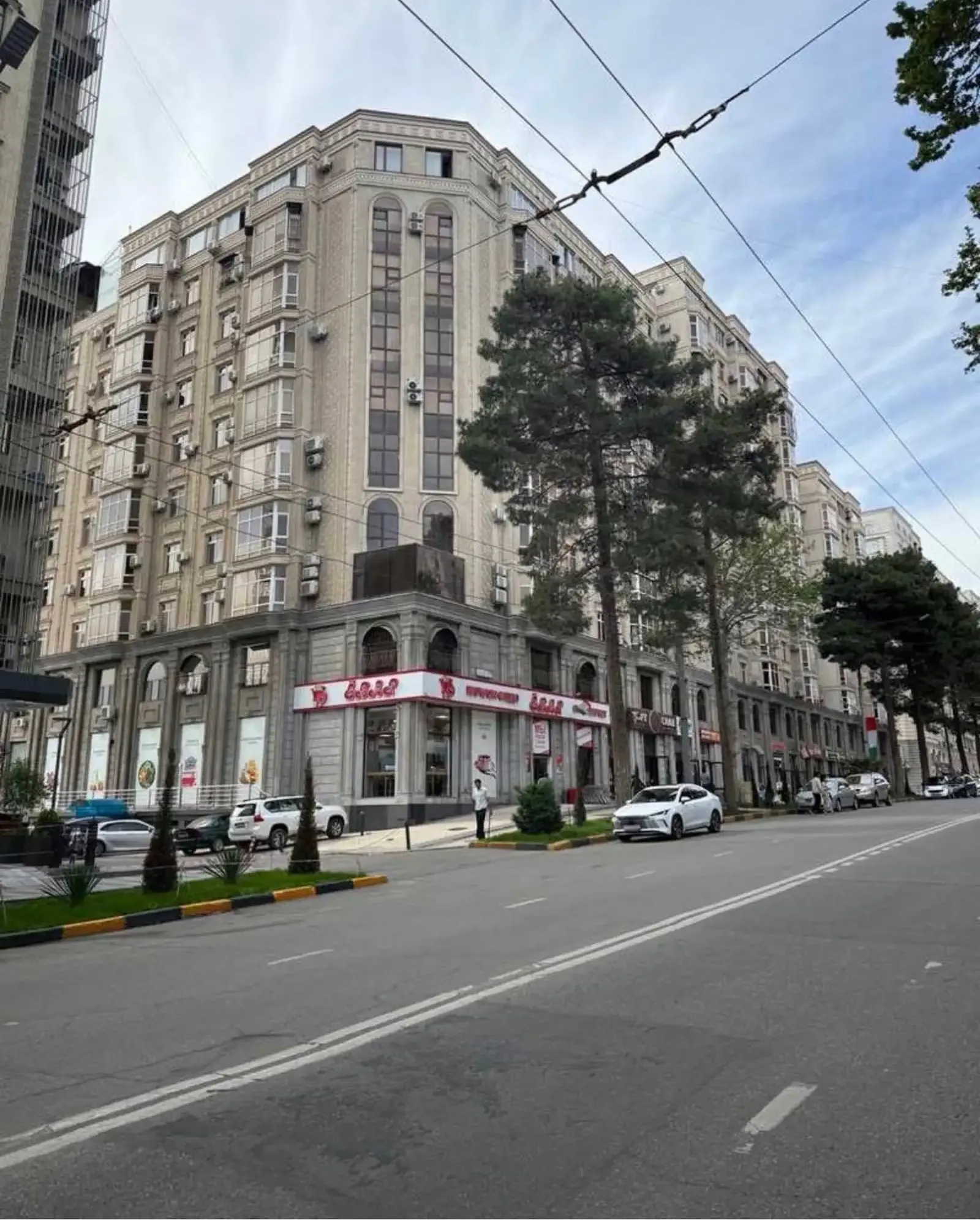 2-комн. квартира, 12 этаж, 73 м², Исмоили Сомони