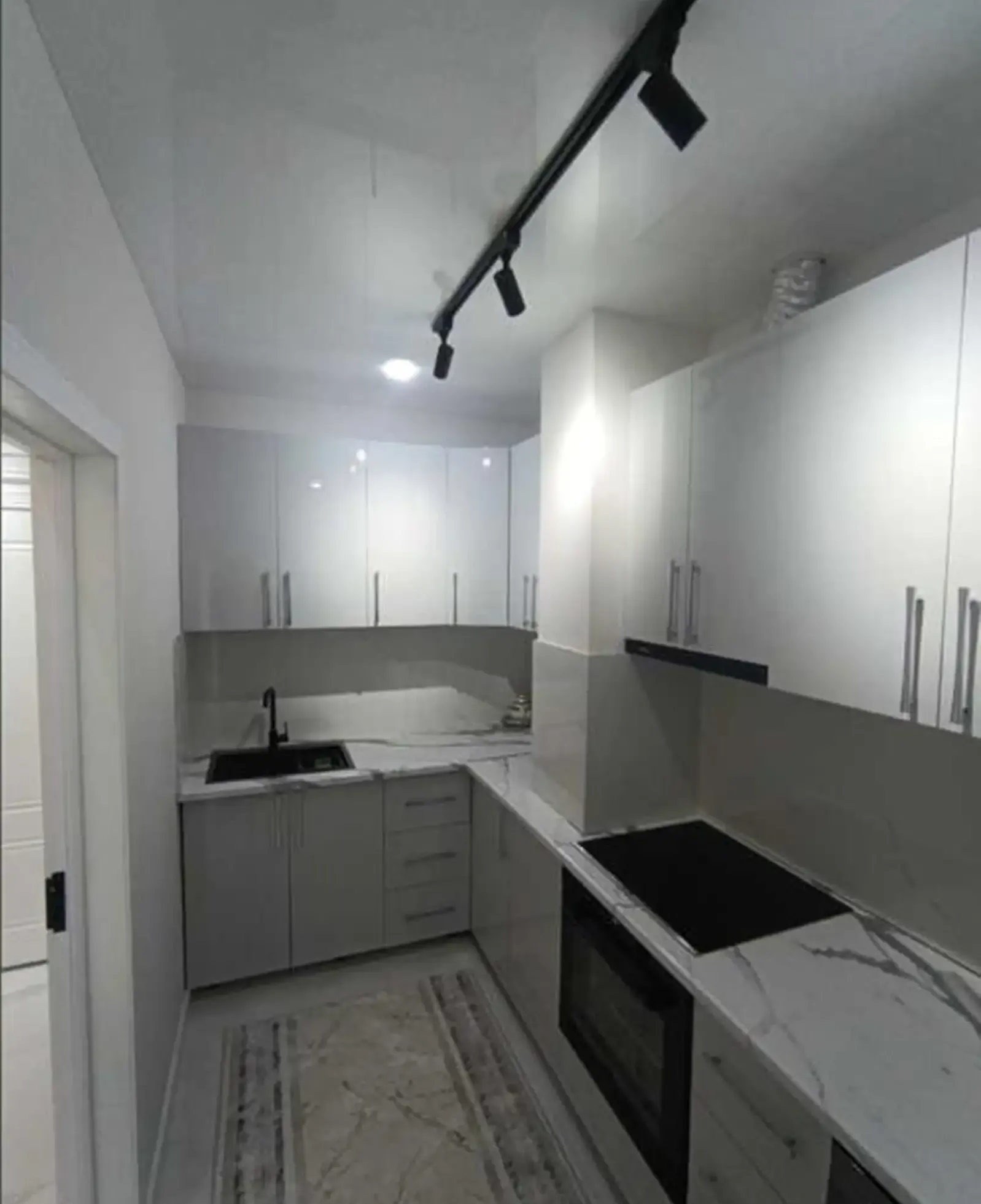 2-комн. квартира, 12 этаж, 70м², И Сомони Пеши Султанбей