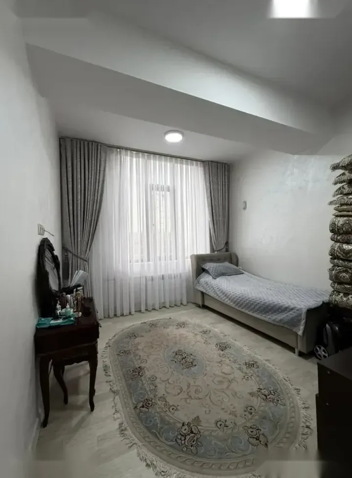 4-комн. квартира, 15 этаж, 93 м², Шохмансур