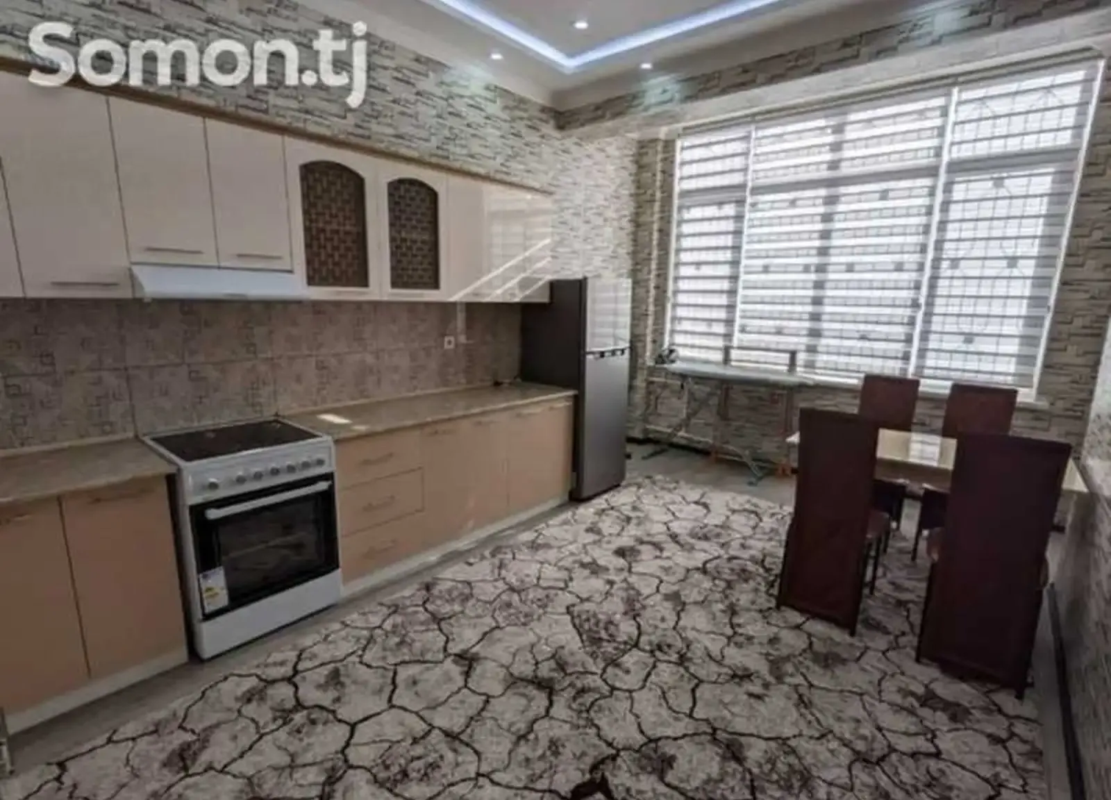 2-комн. квартира, 5 этаж, 77м², Ваданасос